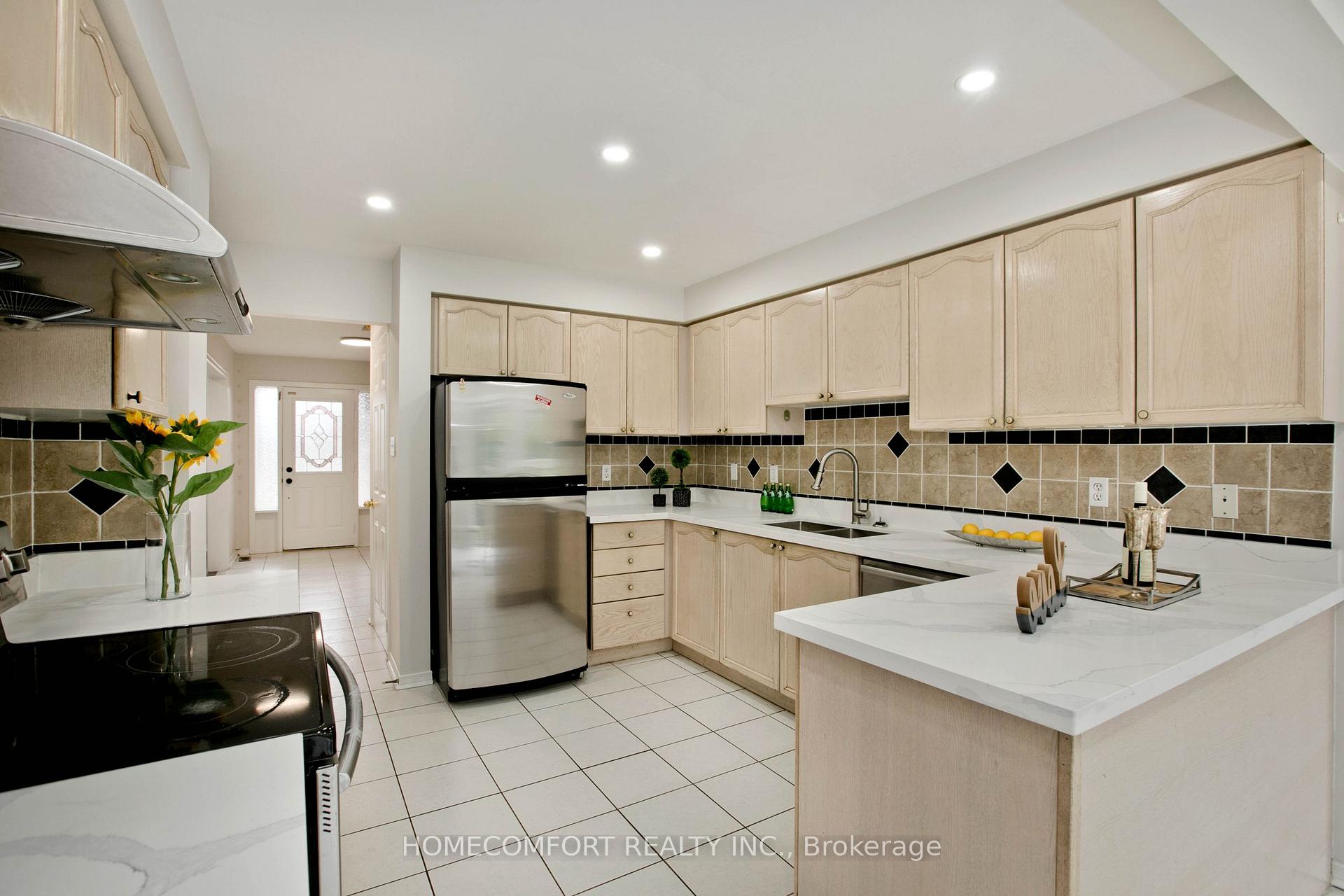 Photo 15 of 5813 Fieldon Road, Mississauga, Central Erin Mills — HOMEH