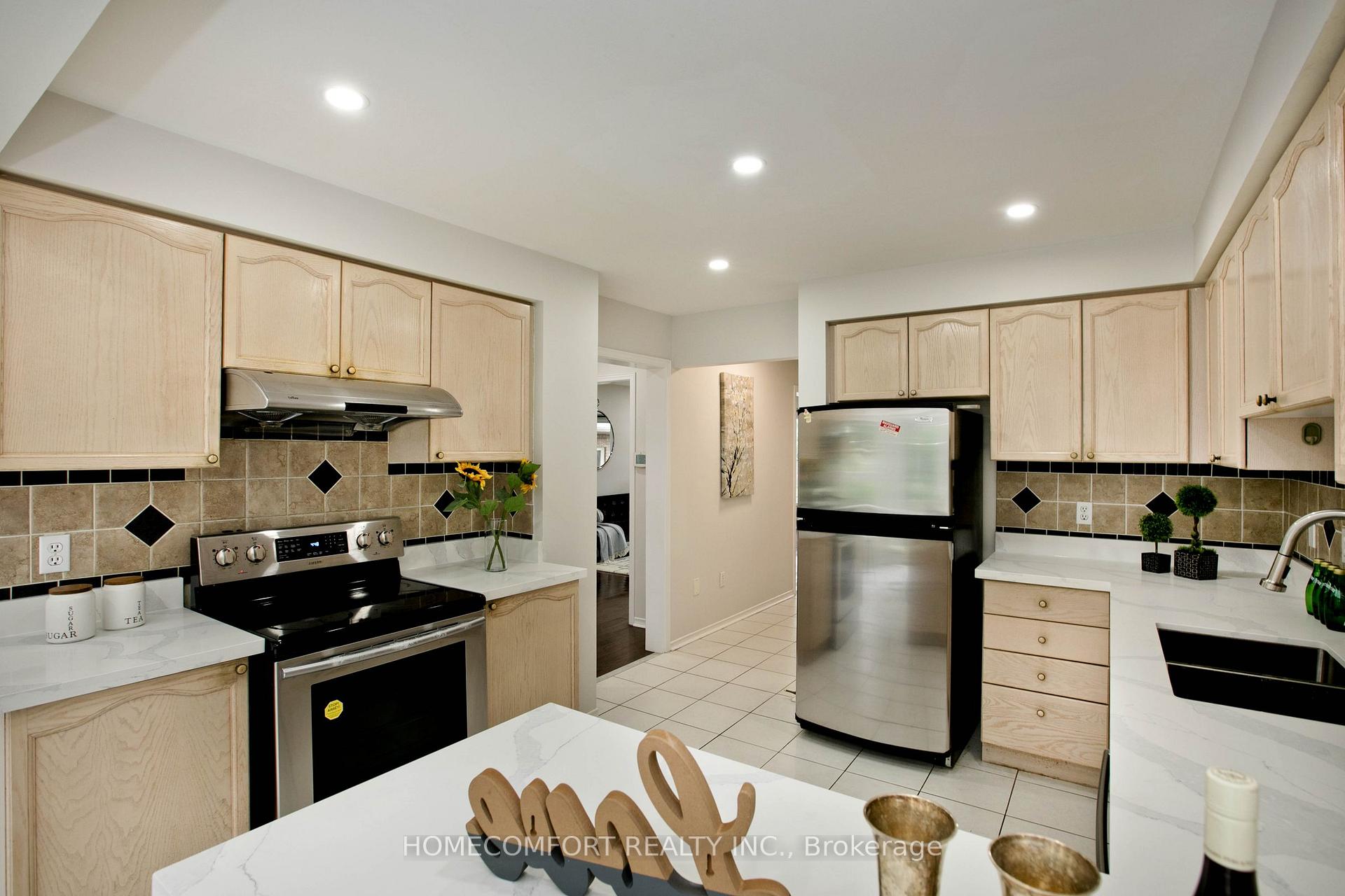 Photo 17 of 5813 Fieldon Road, Mississauga, Central Erin Mills — HOMEH