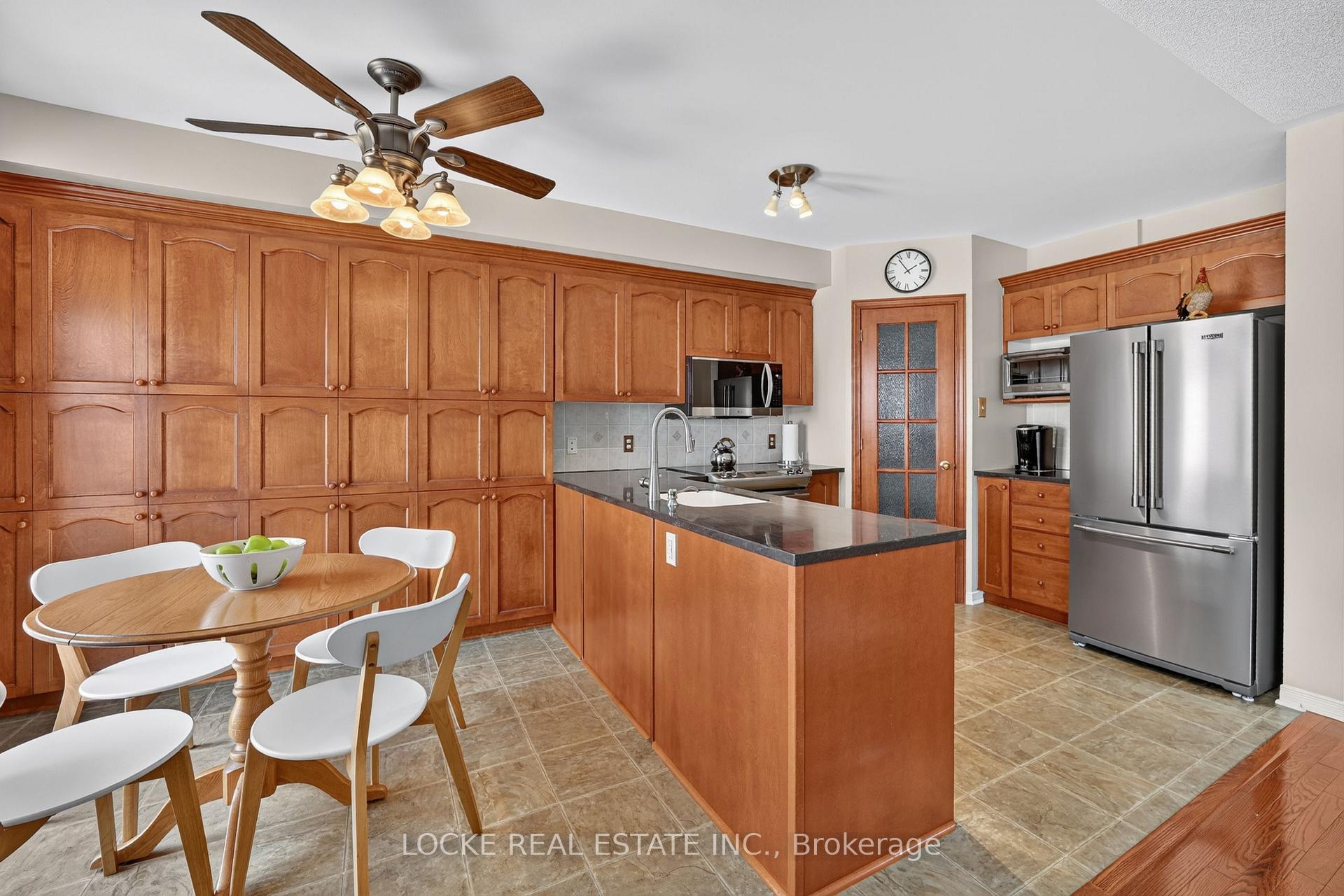 Photo 15 of 1127 Brasseur Crescent, Ottawa, Fallingbrook/Gardenway South — HOMEH