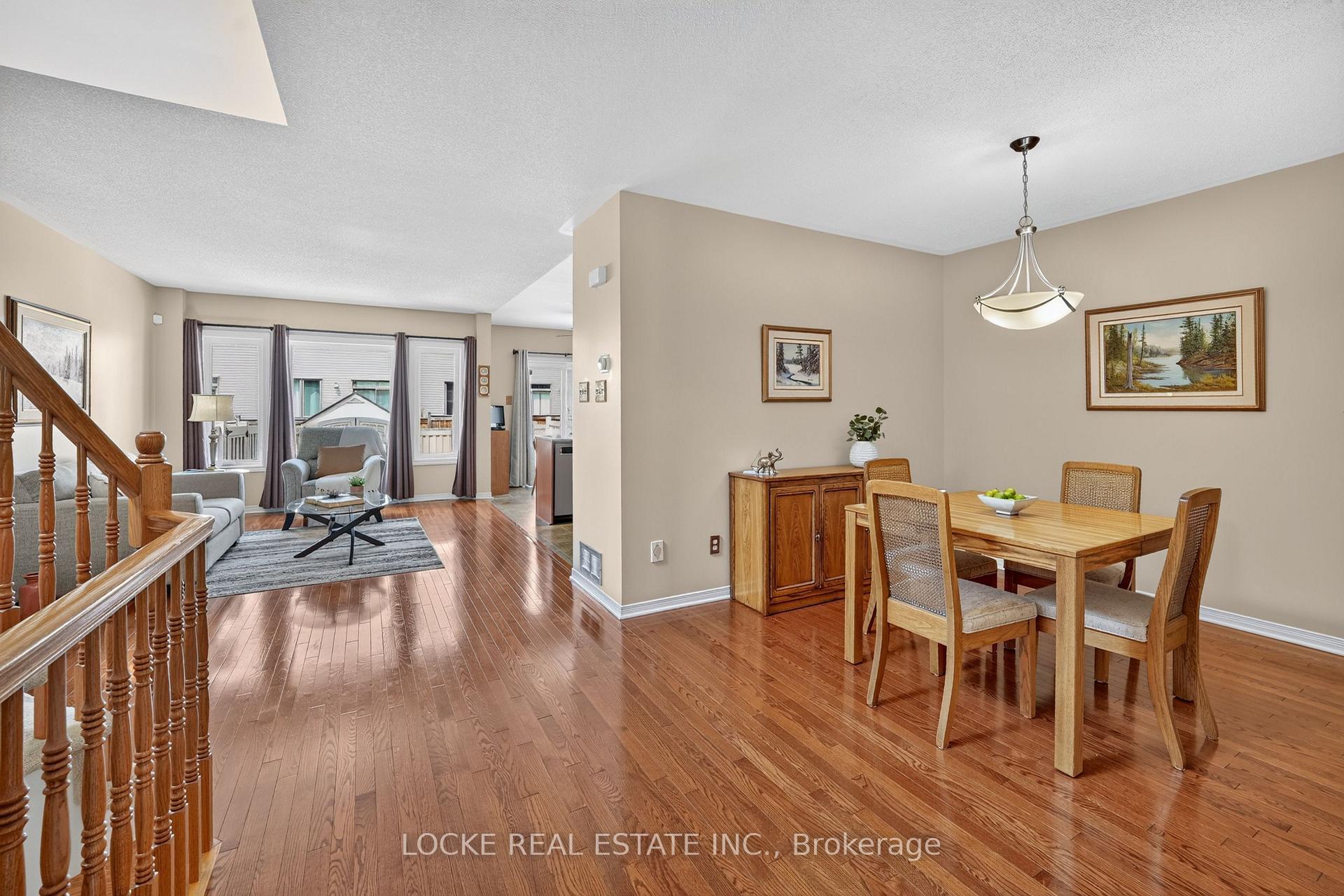 Photo 16 of 1127 Brasseur Crescent, Ottawa, Fallingbrook/Gardenway South — HOMEH