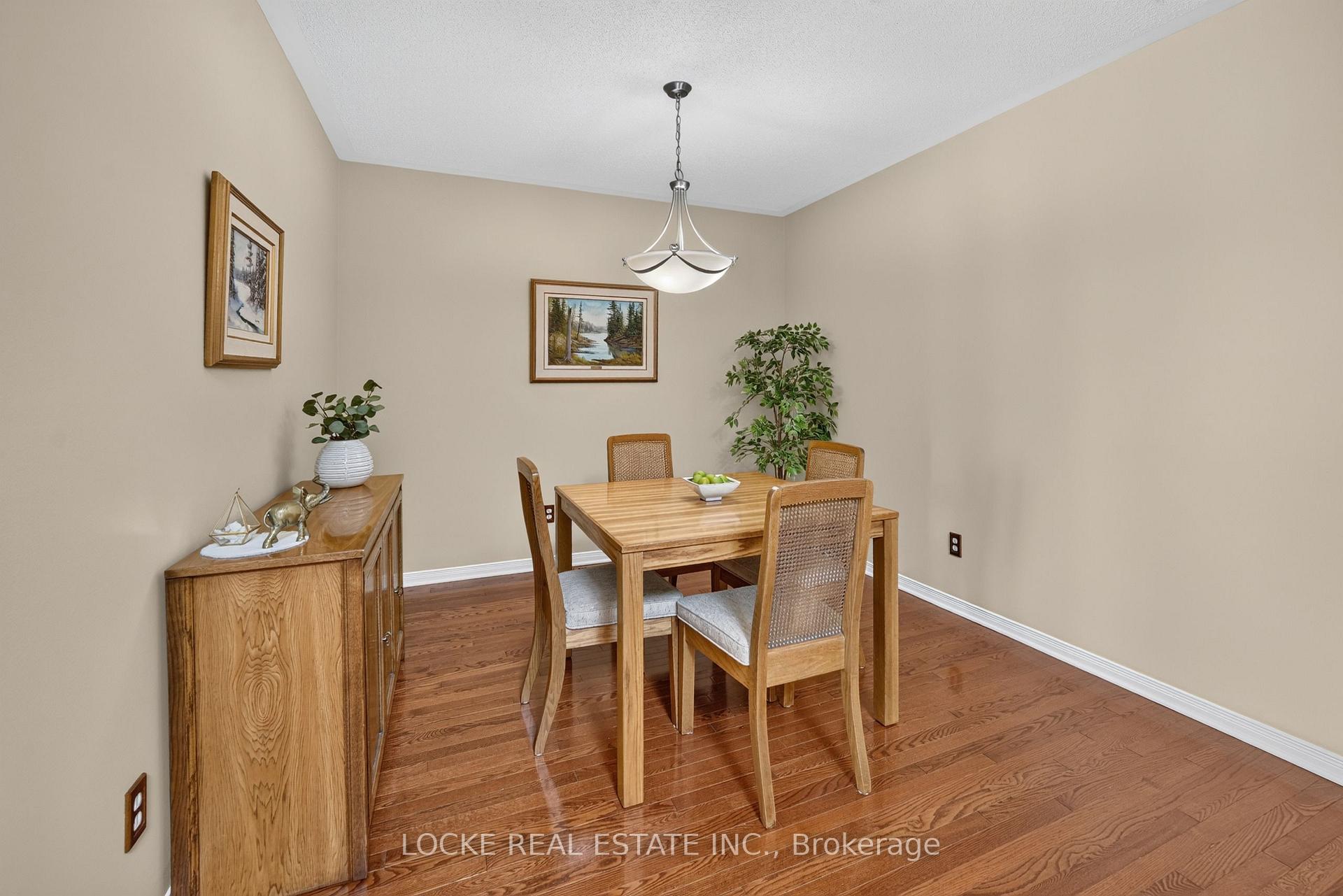 Photo 17 of 1127 Brasseur Crescent, Ottawa, Fallingbrook/Gardenway South — HOMEH