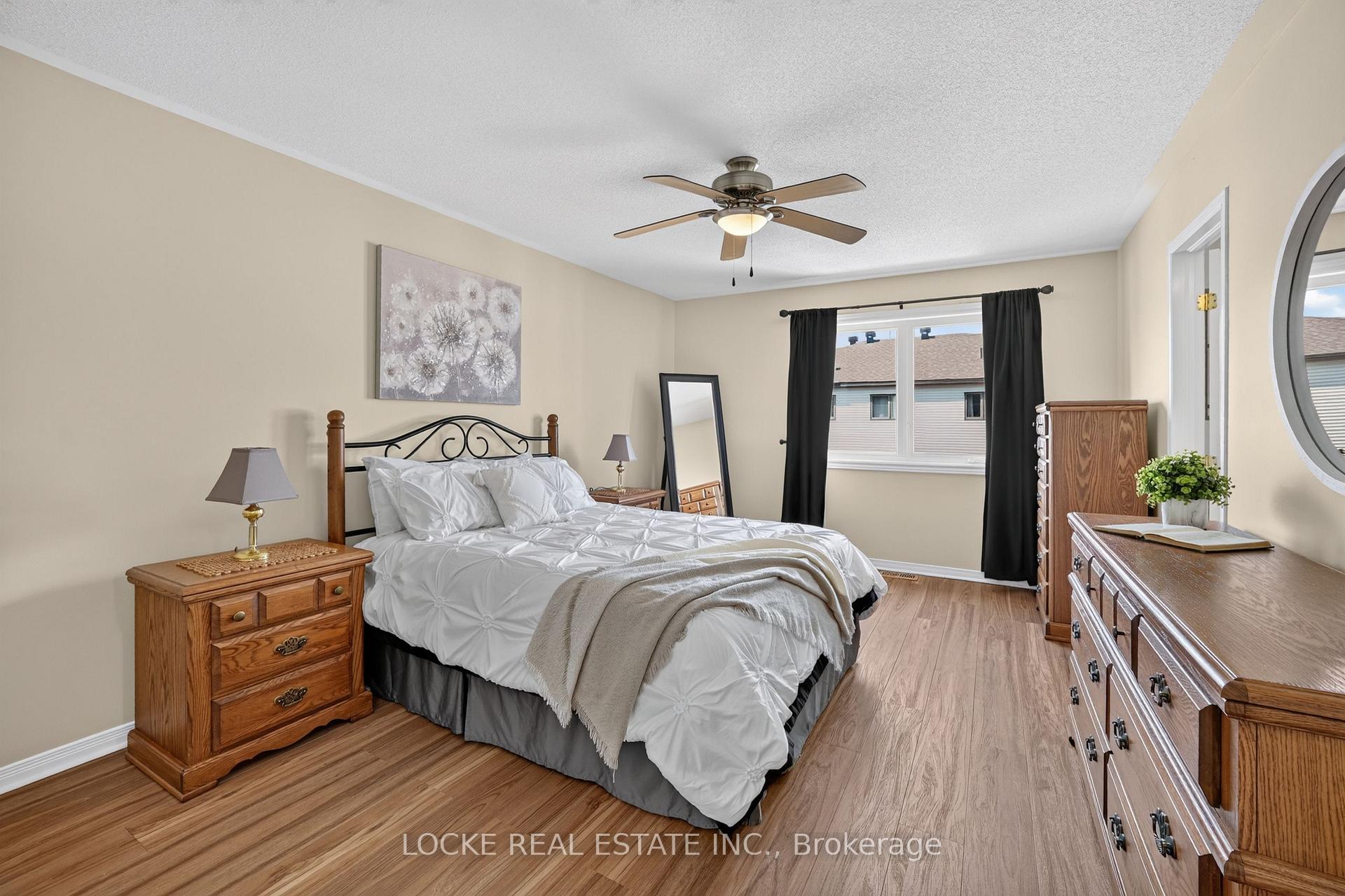 Photo 22 of 1127 Brasseur Crescent, Ottawa, Fallingbrook/Gardenway South — HOMEH