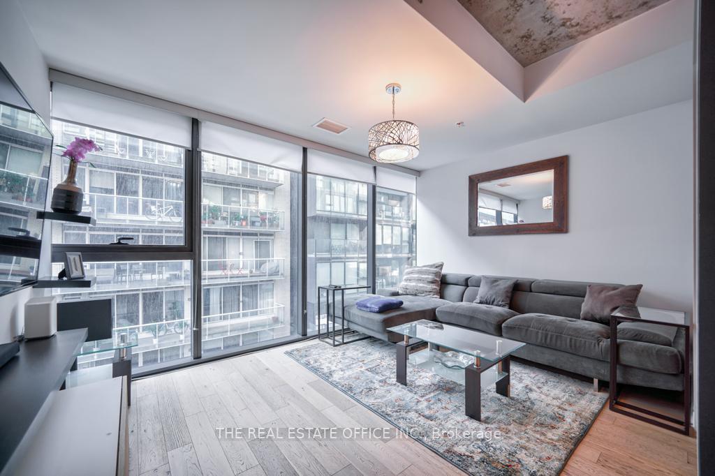 Photo of Unit 331, 629 King Street W