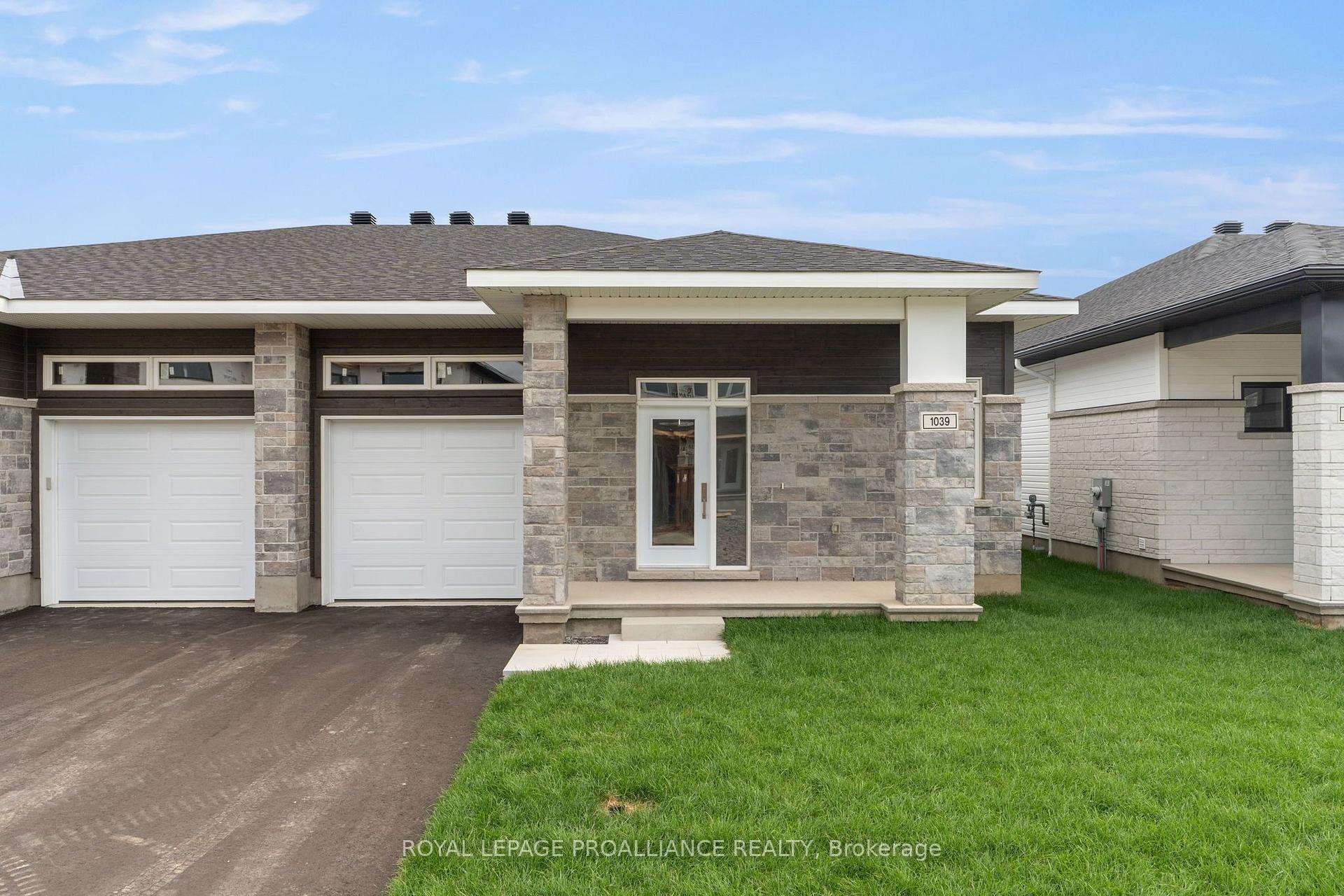 Photo 1 of 1039 Moore Street, Brockville, Brockville — HOMEH