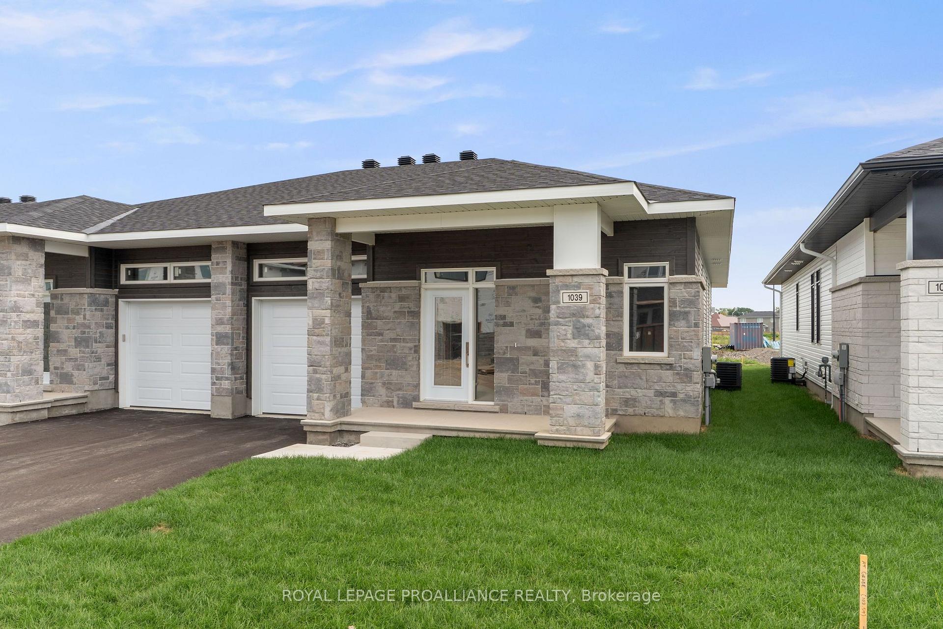 Photo 3 of 1039 Moore Street, Brockville, Brockville — HOMEH