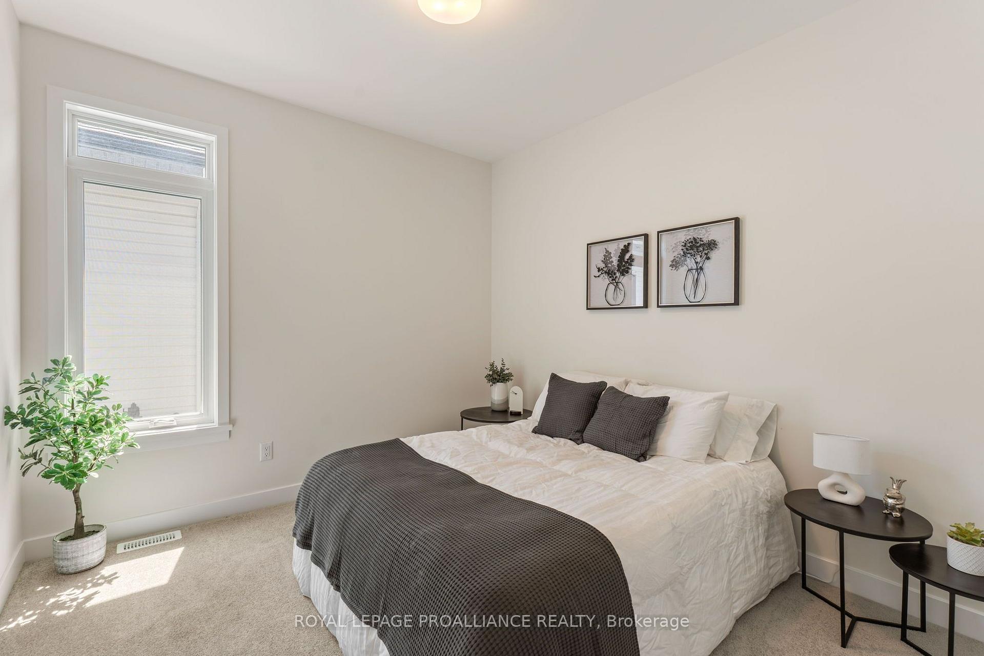 Photo 7 of 1039 Moore Street, Brockville, Brockville — HOMEH