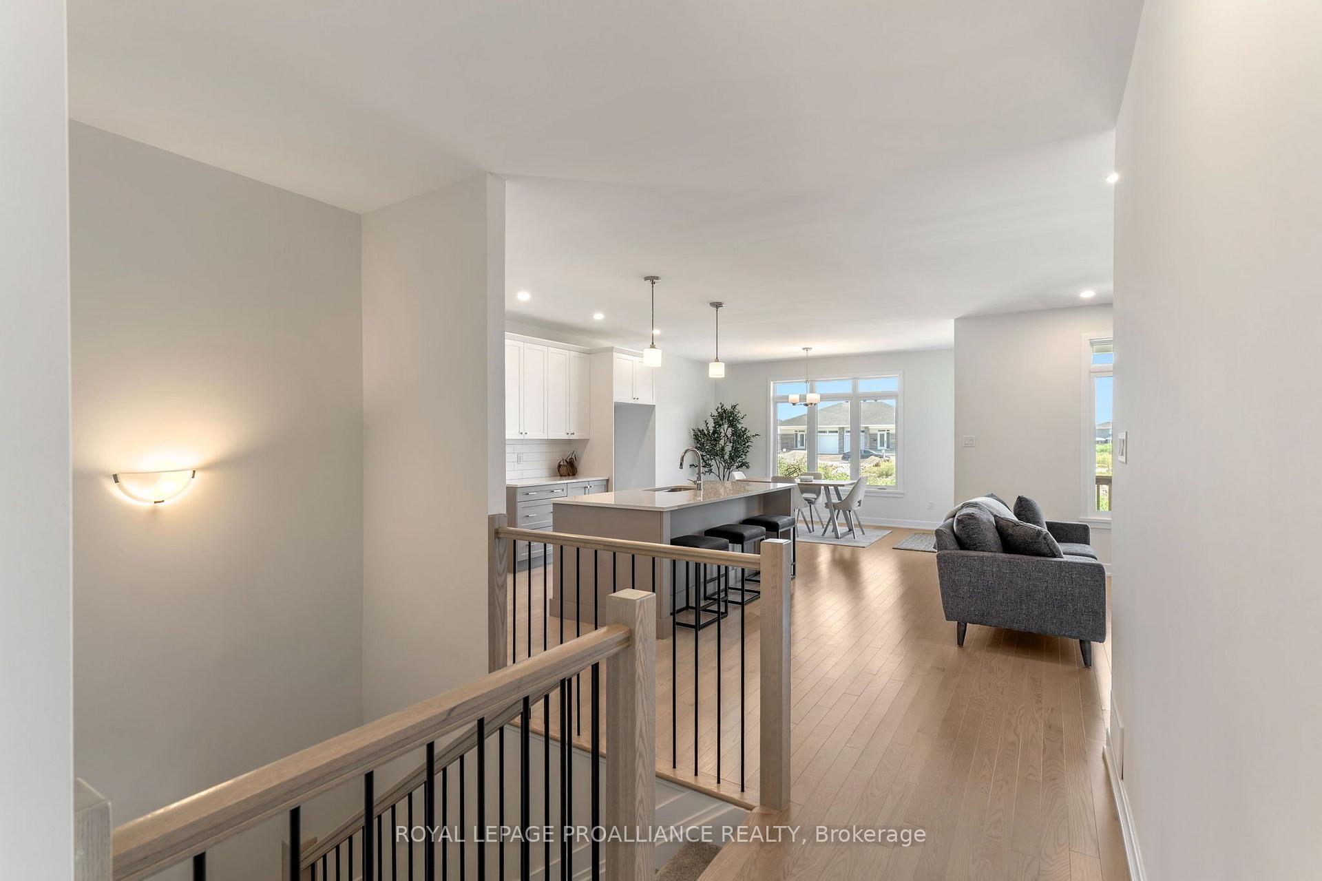 Photo 18 of 1039 Moore Street, Brockville, Brockville — HOMEH