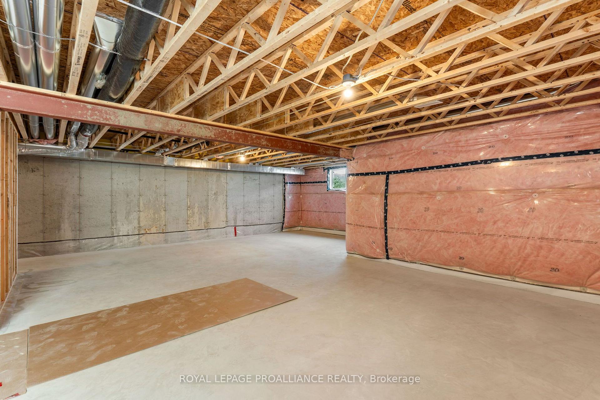 Photo 39 of 1039 Moore Street, Brockville, Brockville — HOMEH