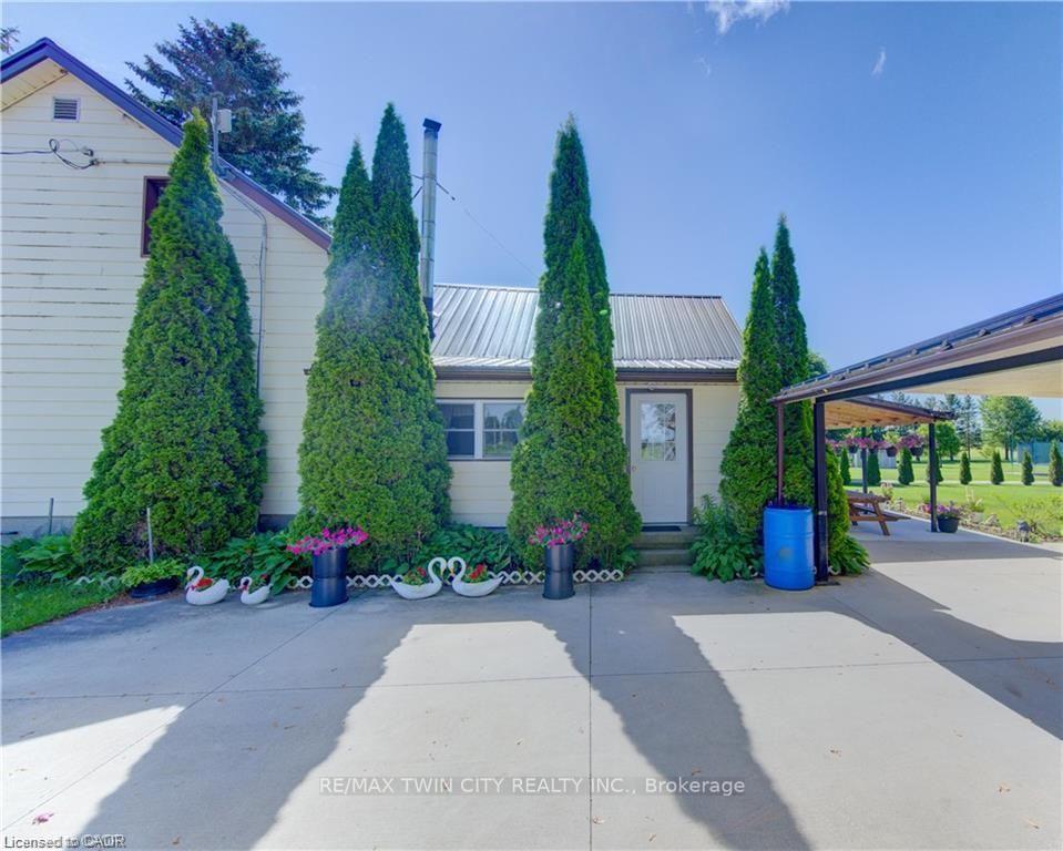 Photo 6 of 5315 81 Line, North Perth, Elma — HOMEH