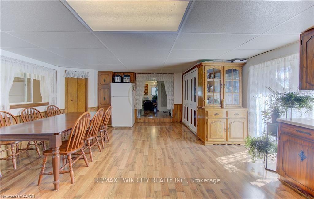 Photo 11 of 5315 81 Line, North Perth, Elma — HOMEH