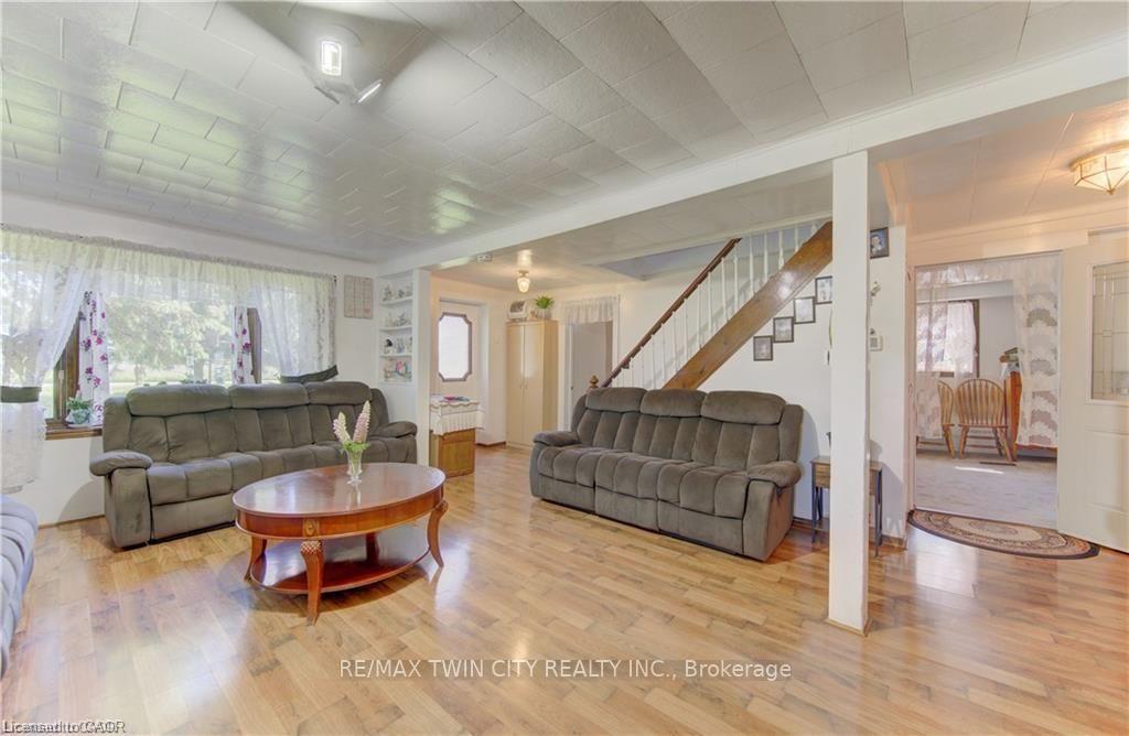 Photo 16 of 5315 81 Line, North Perth, Elma — HOMEH
