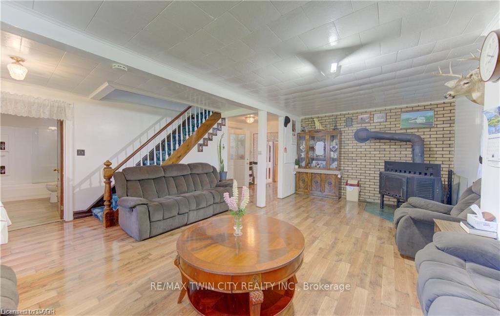 Photo 17 of 5315 81 Line, North Perth, Elma — HOMEH
