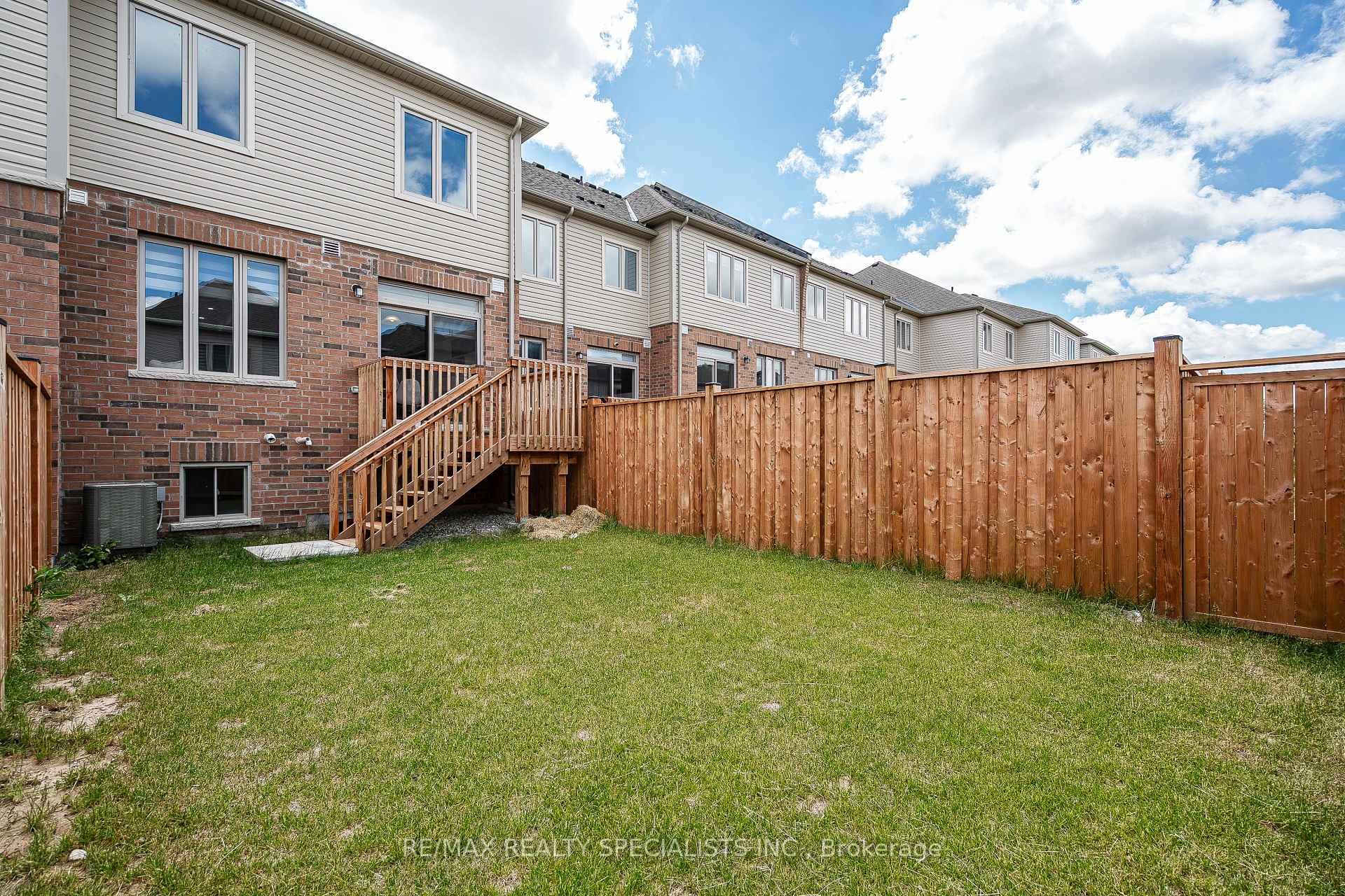 Photo 37 of 225 Broadacre Drive, Kitchener, Brigadoon — HOMEH