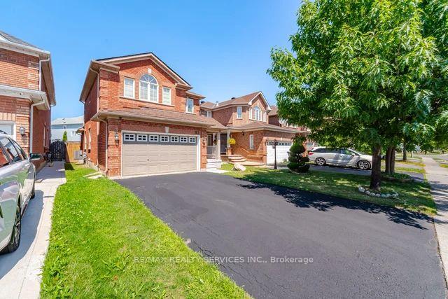 Photo 2 of 92 Orchid Drive, Brampton, Northwest Sandalwood Parkway — HOMEH