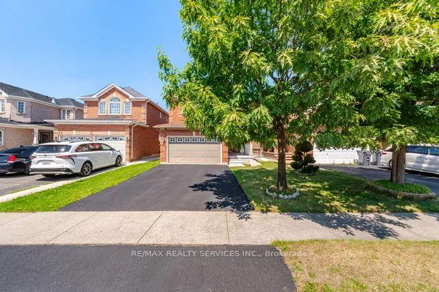 Photo 3 of 92 Orchid Drive, Brampton, Northwest Sandalwood Parkway — HOMEH