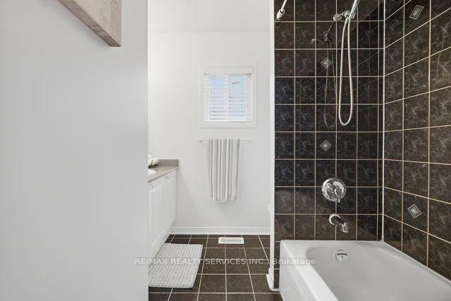 Photo 38 of 92 Orchid Drive, Brampton, Northwest Sandalwood Parkway — HOMEH