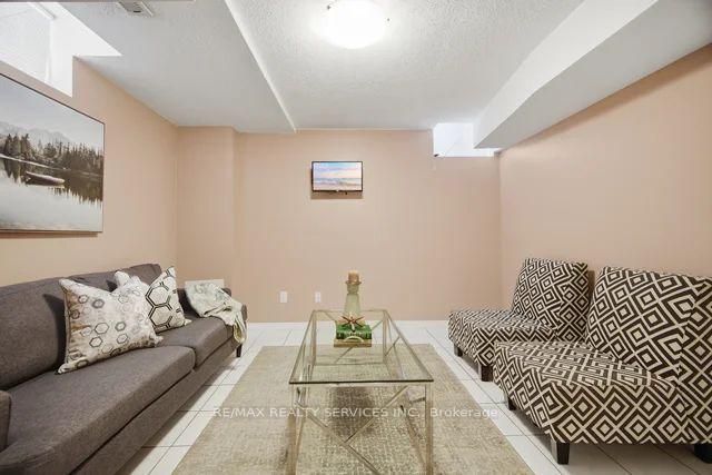 Photo 44 of 92 Orchid Drive, Brampton, Northwest Sandalwood Parkway — HOMEH