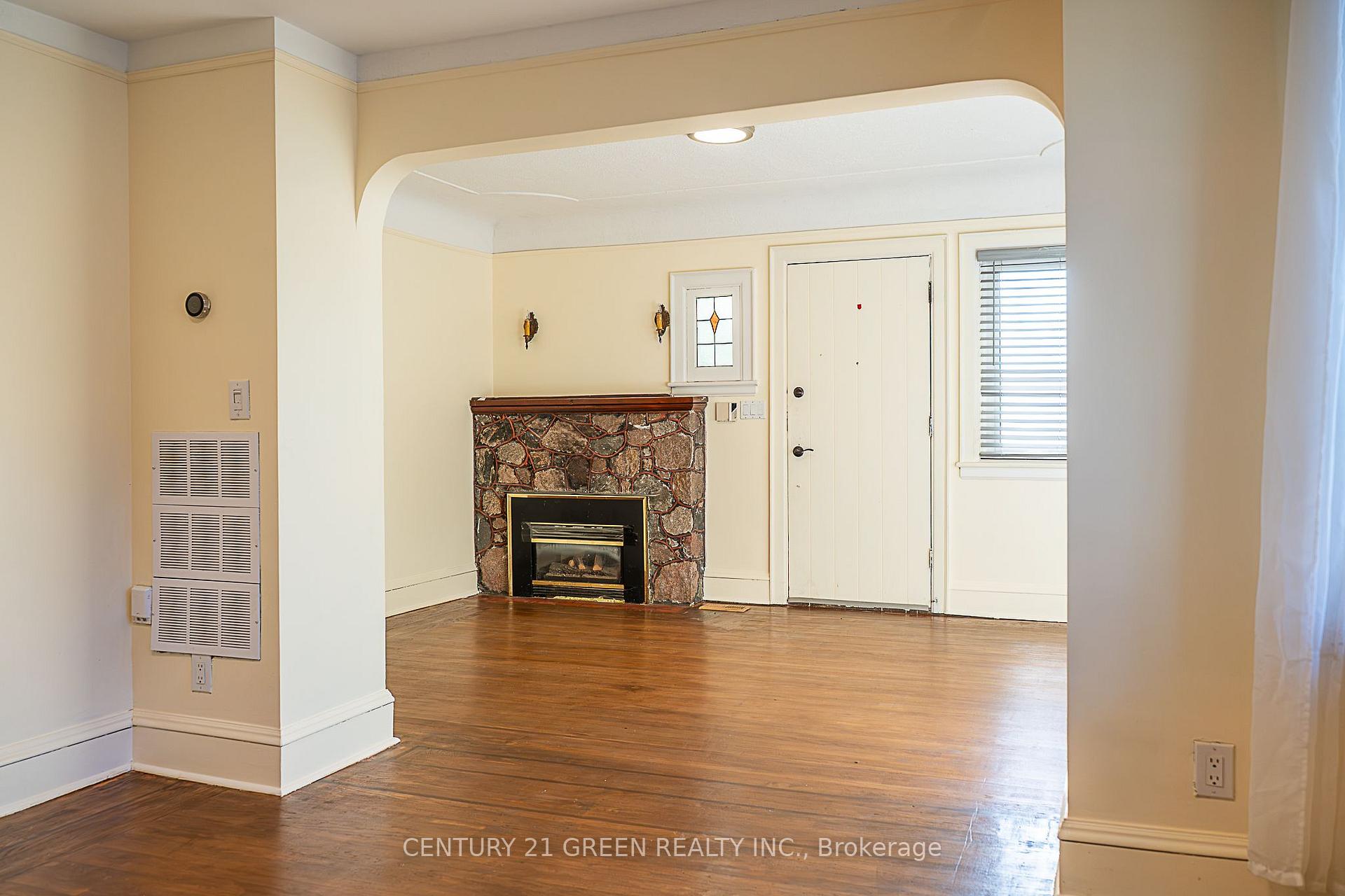 Photo 6 of 41 Paradise Road S, Hamilton, Westdale — HOMEH