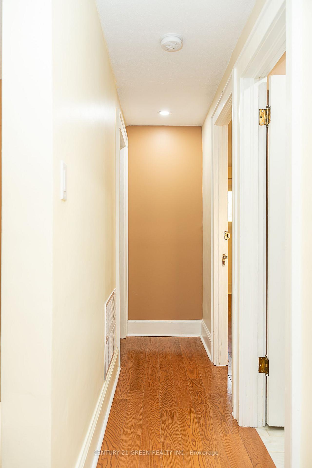 Photo 25 of 41 Paradise Road S, Hamilton, Westdale — HOMEH