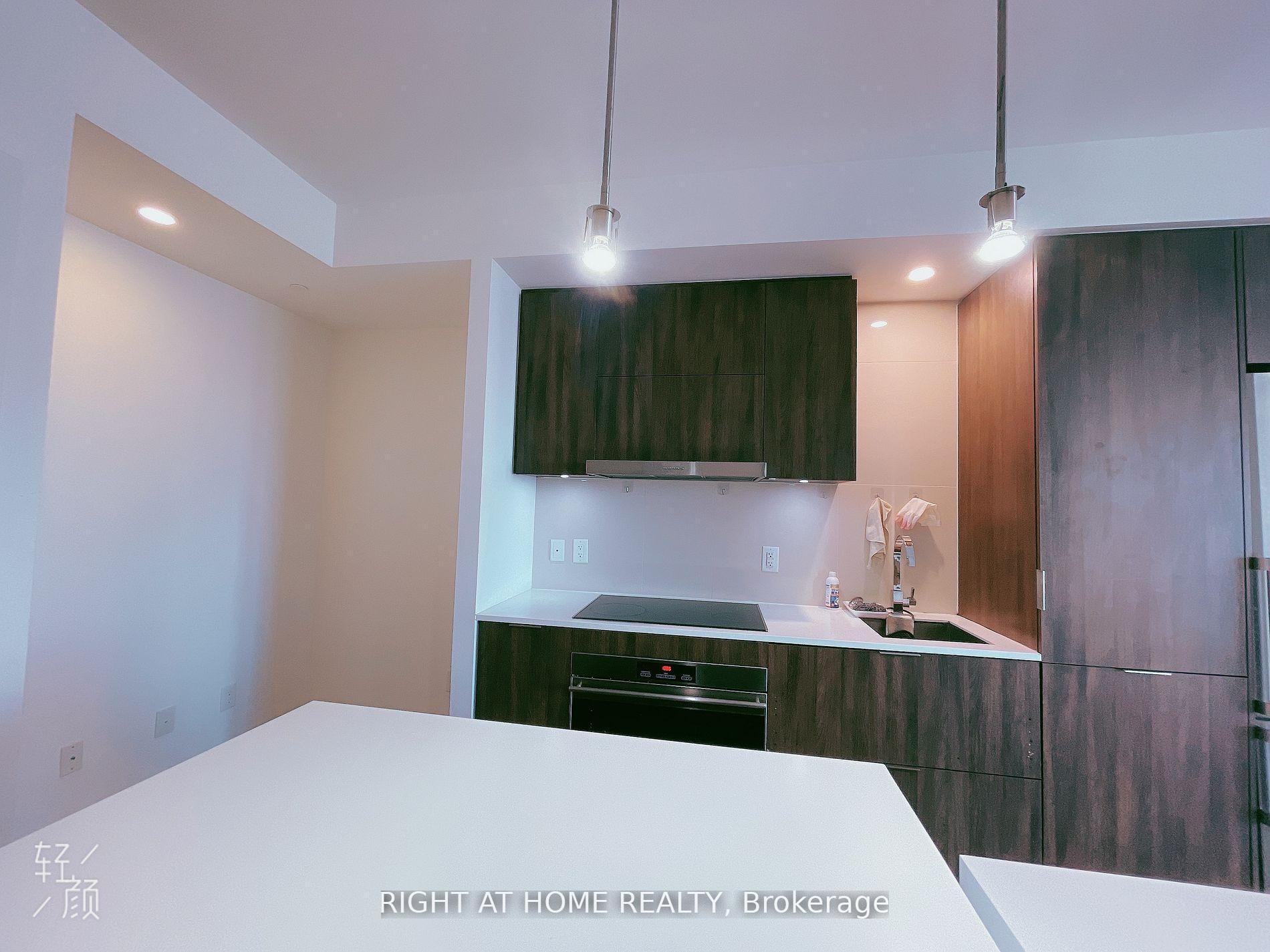 Photo 2 of Unit 2912, 1 Bloor Street E, Toronto, Church-Yonge Corridor — HOMEH