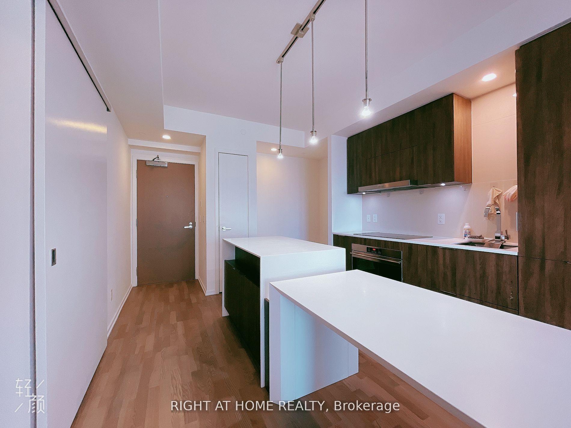 Photo 4 of Unit 2912, 1 Bloor Street E, Toronto, Church-Yonge Corridor — HOMEH