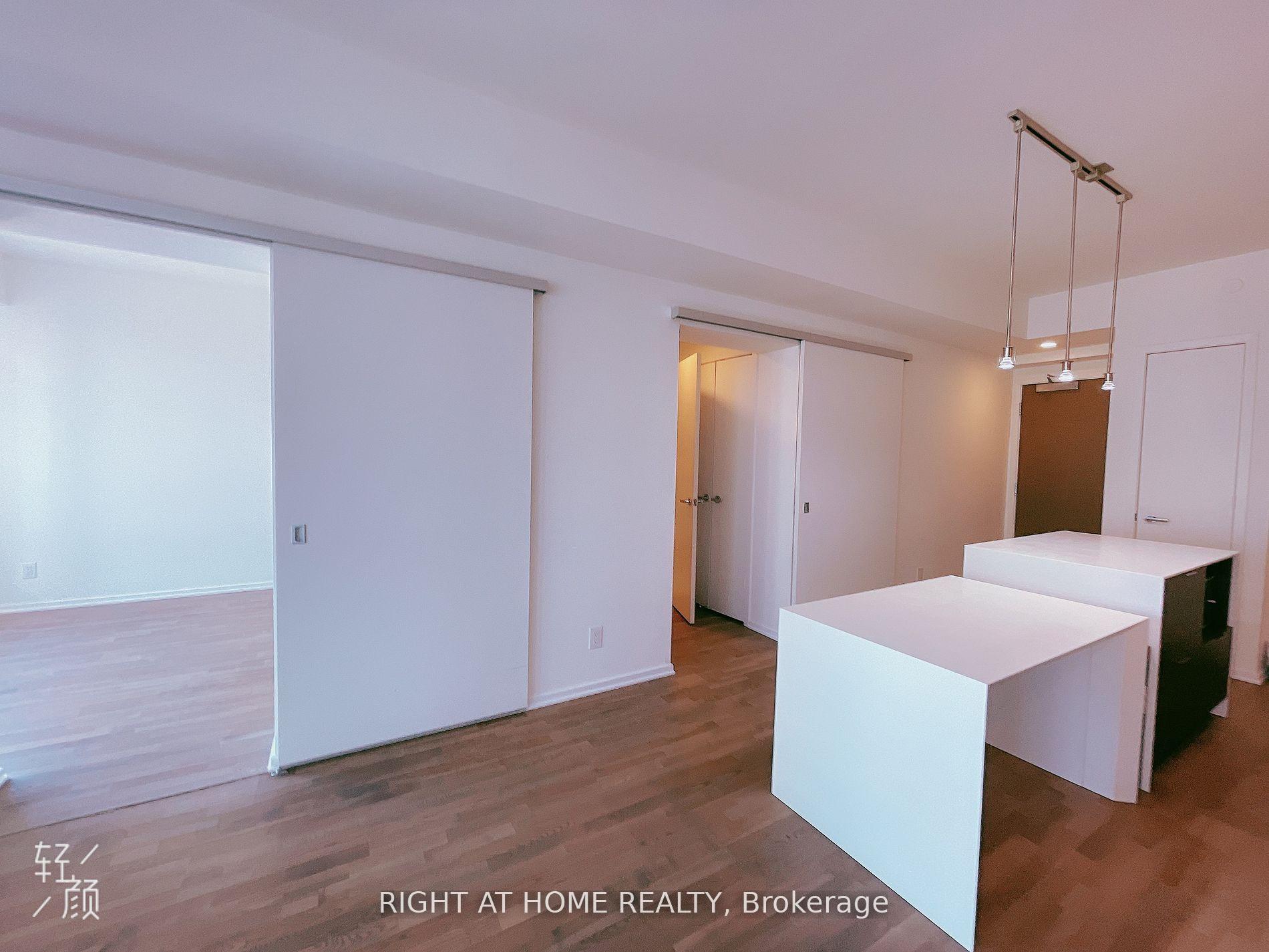 Photo 9 of Unit 2912, 1 Bloor Street E, Toronto, Church-Yonge Corridor — HOMEH