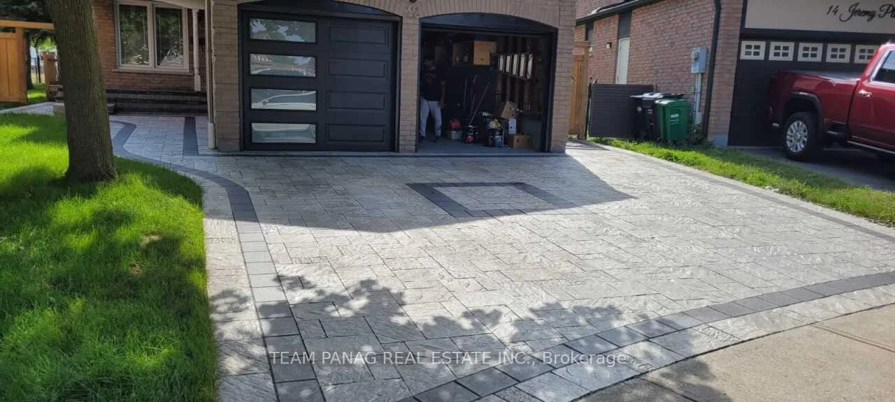 Photo 3 of Unit #Upper, 12 Jeremy Place, Brampton, Northgate — HOMEH