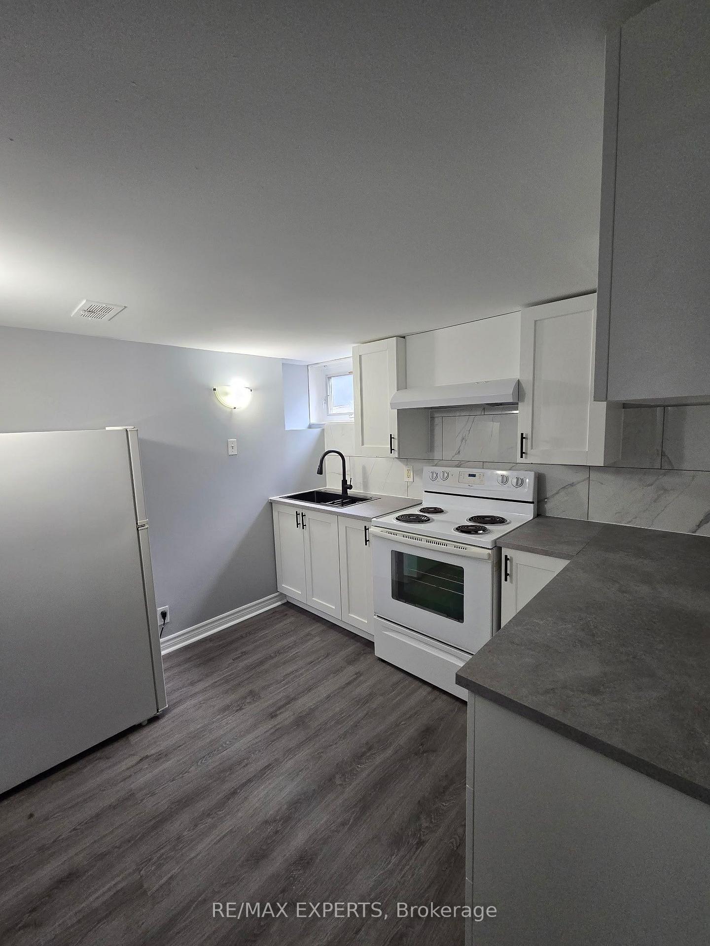 Photo 2 of 106 Sheldon Avenue, Newmarket, Bristol-London — HOMEH