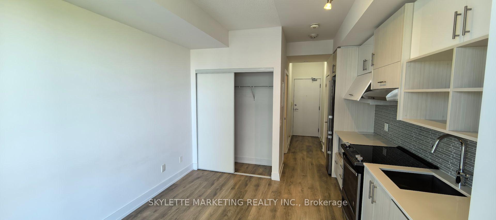 Photo 14 of Unit 609, 128 Fairview Mall Drive, North York, Don Valley Village — HOMEH