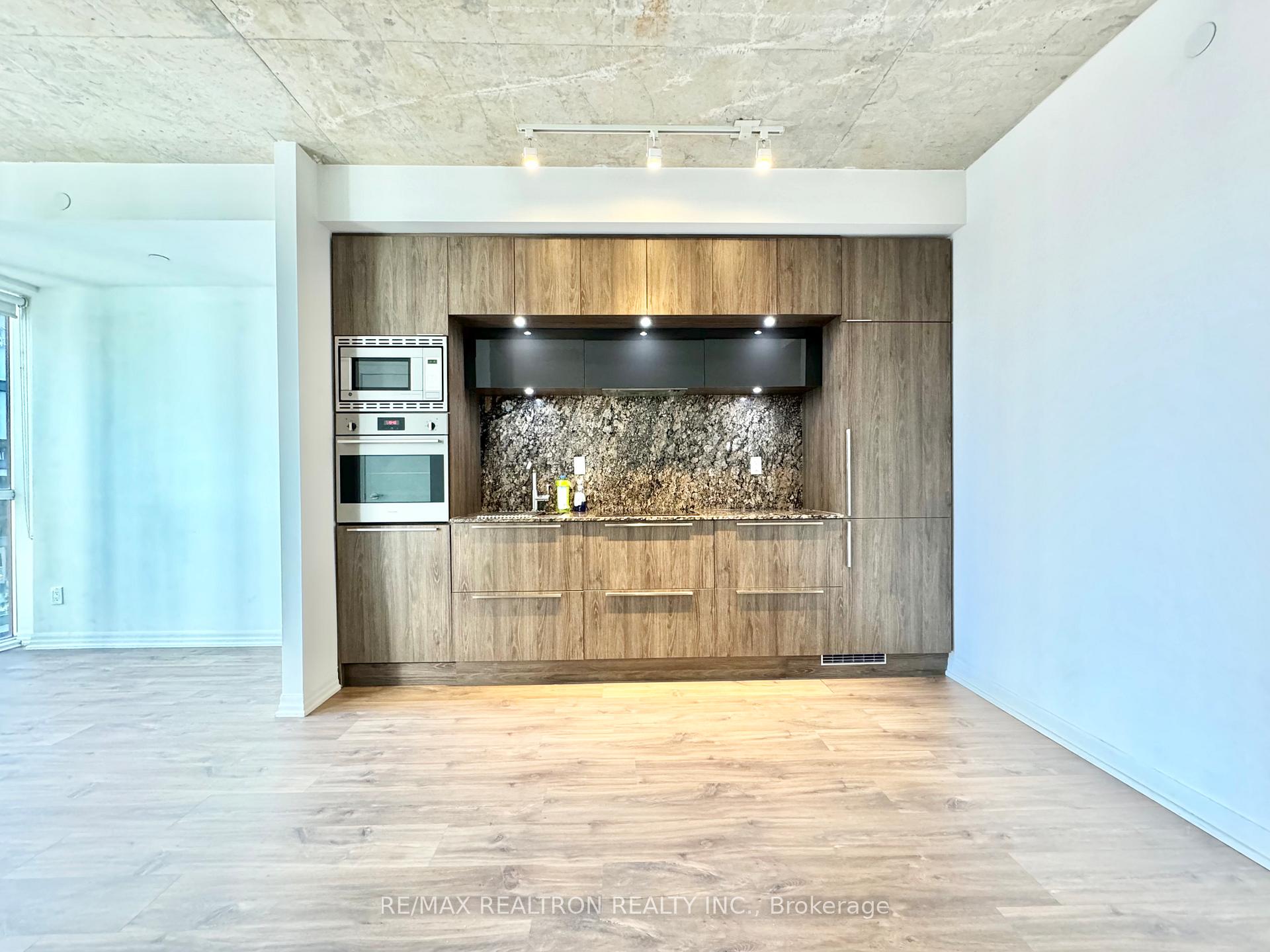 Photo 3 of Unit 1216, 88 Blue Jays Way, Toronto, Waterfront Communities — HOMEH