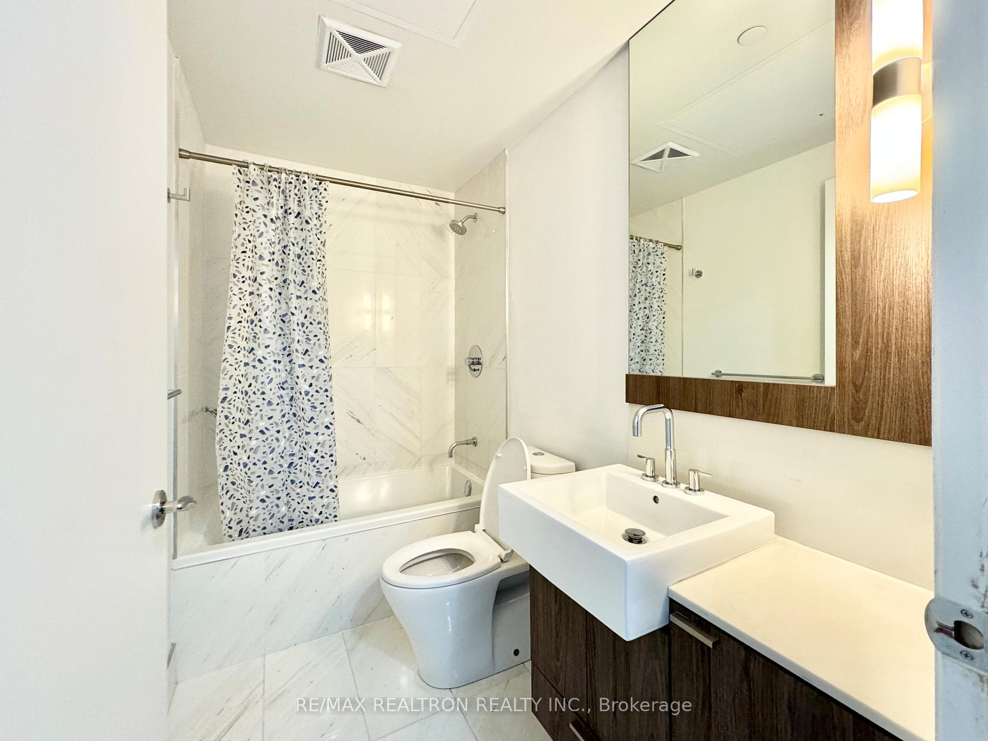 Photo 6 of Unit 1216, 88 Blue Jays Way, Toronto, Waterfront Communities — HOMEH