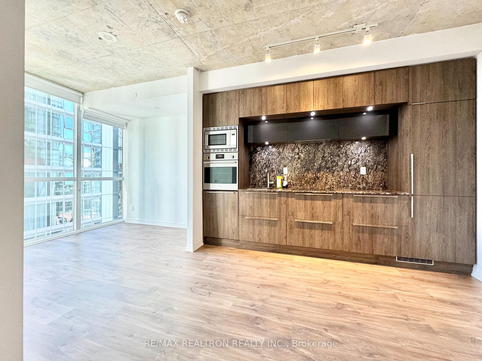 Photo 7 of Unit 1216, 88 Blue Jays Way, Toronto, Waterfront Communities — HOMEH