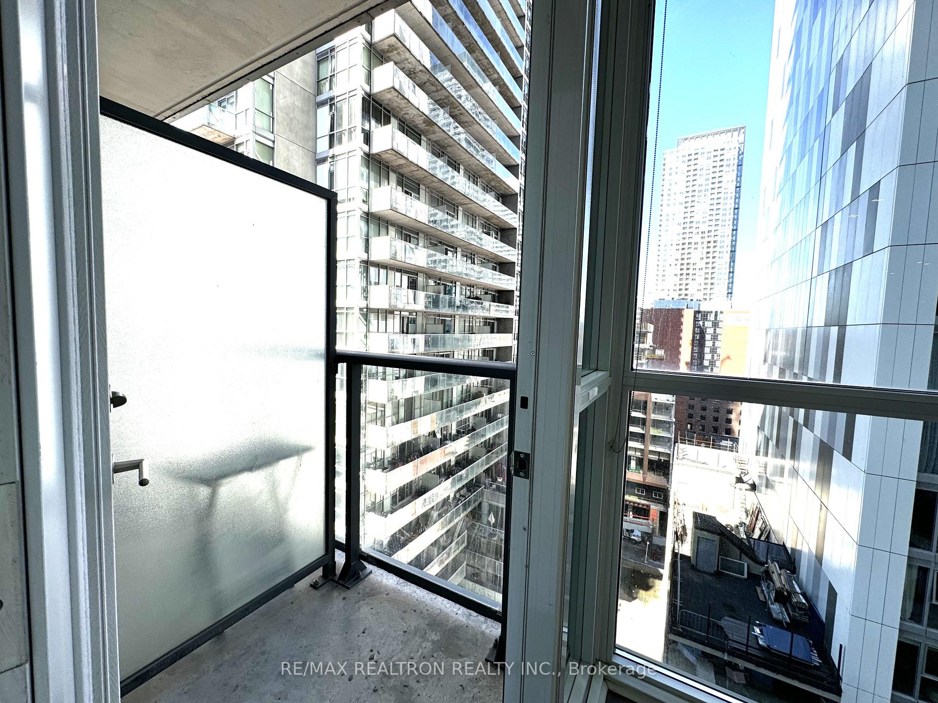 Photo 13 of Unit 1216, 88 Blue Jays Way, Toronto, Waterfront Communities — HOMEH