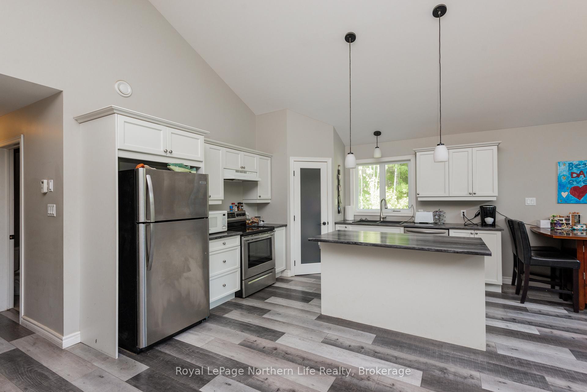 Photo 11 of 522 Hart Road, Callander — HOMEH