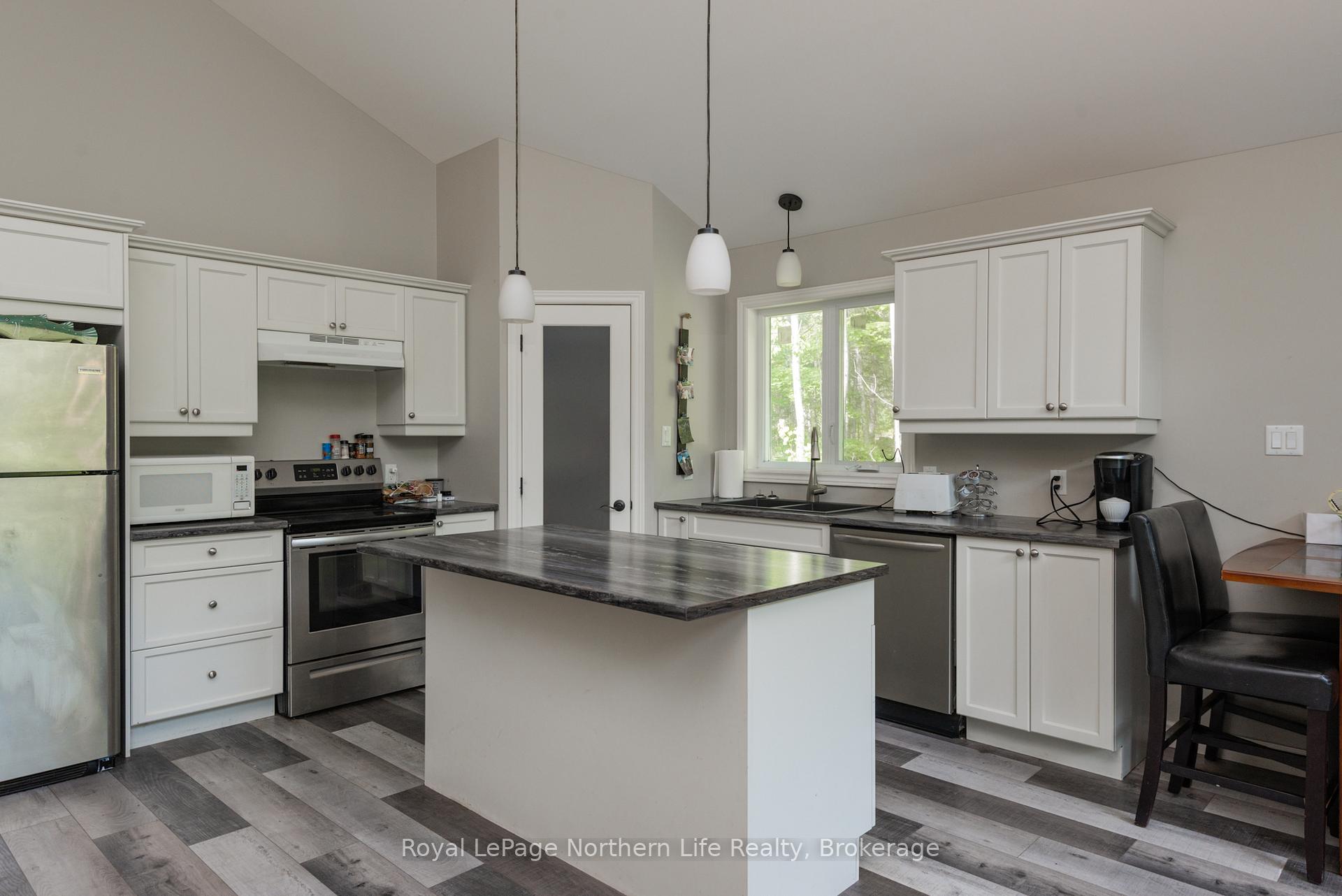 Photo 15 of 522 Hart Road, Callander — HOMEH