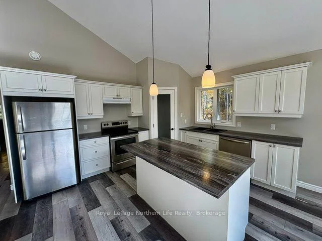 Photo 8 of 522 Hart Road, Callander — HOMEH