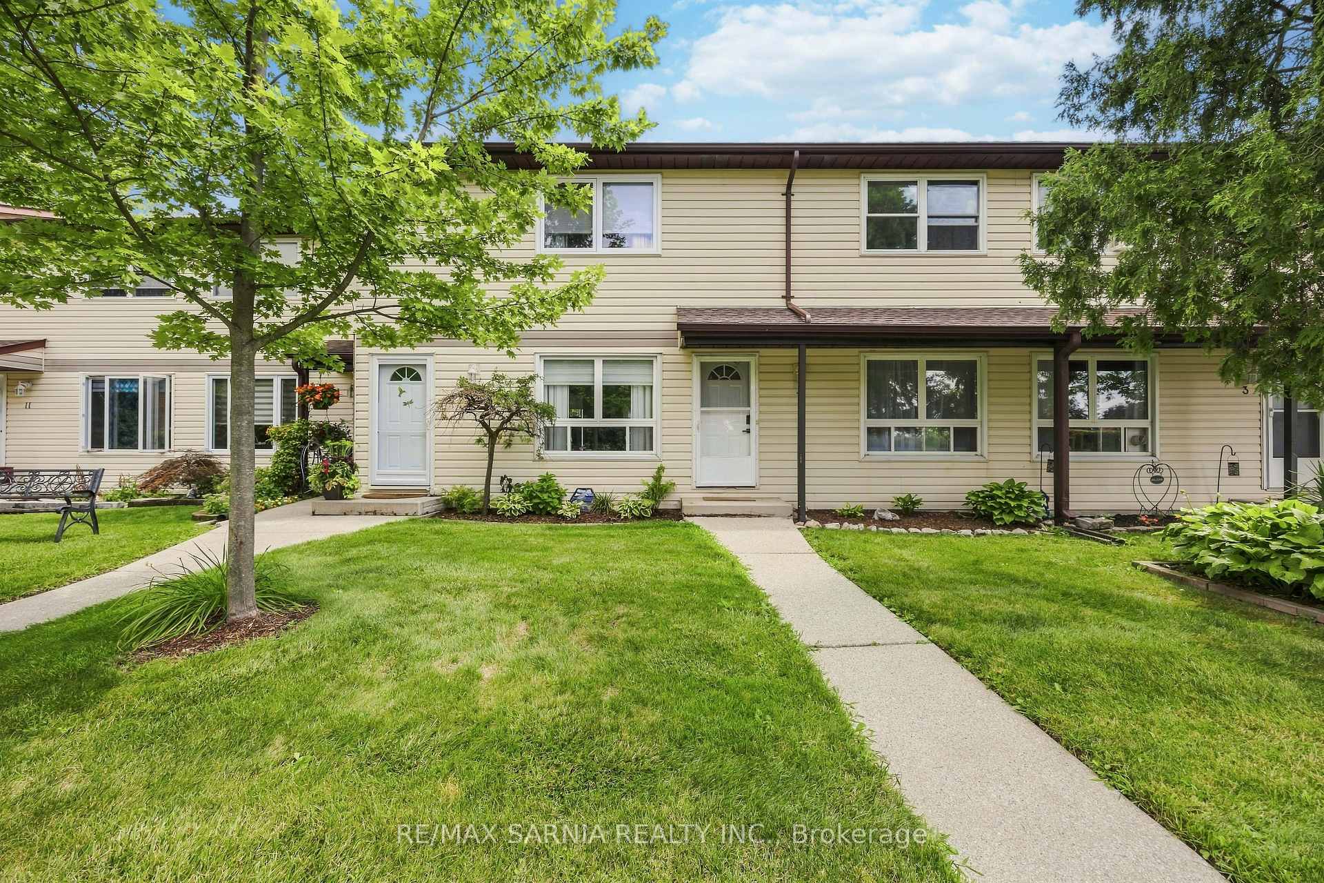 Photo 1 of Unit 5, 200 St Clair Boulevard, St. Clair — HOMEH