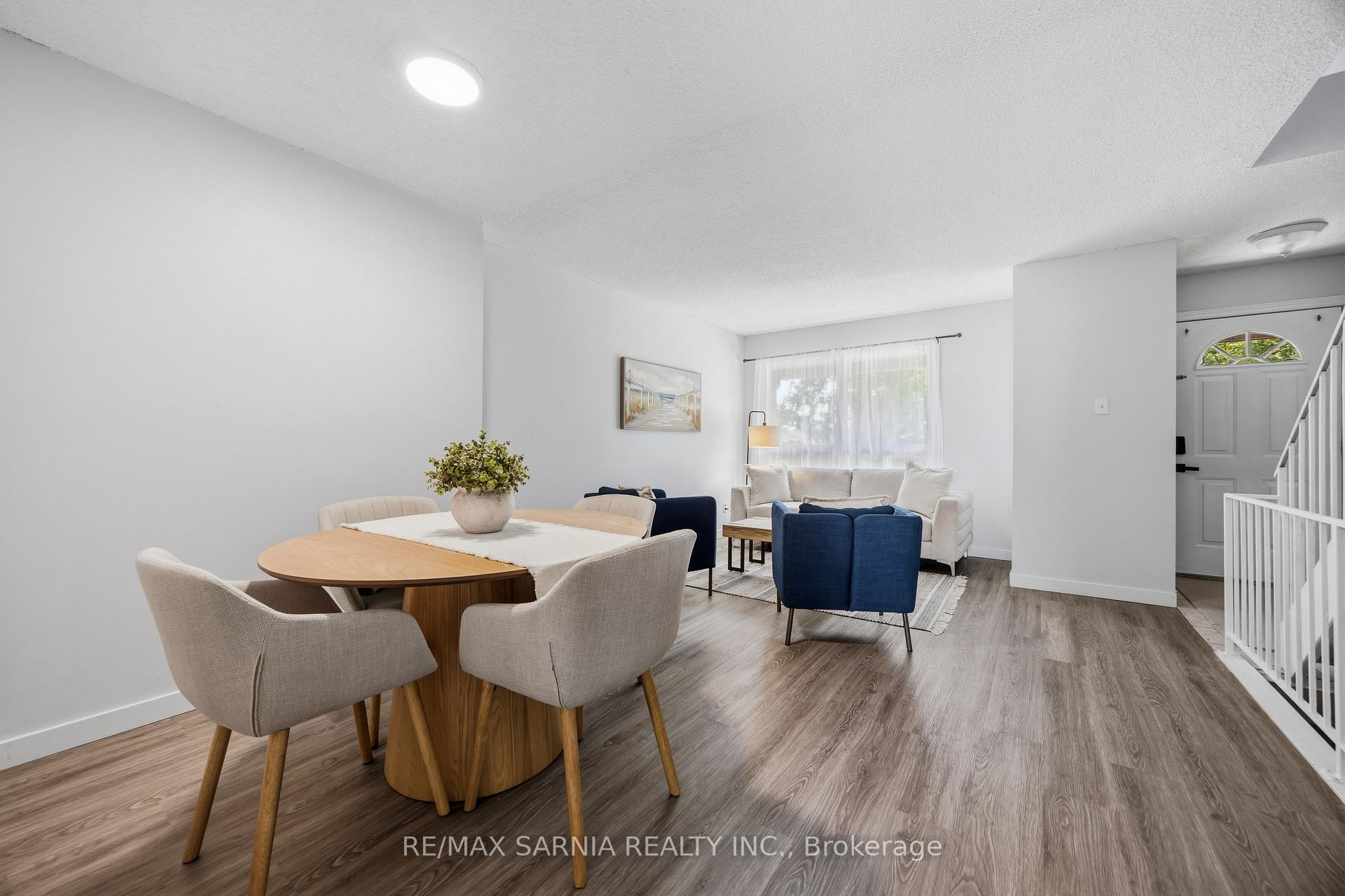 Photo 5 of Unit 5, 200 St Clair Boulevard, St. Clair — HOMEH