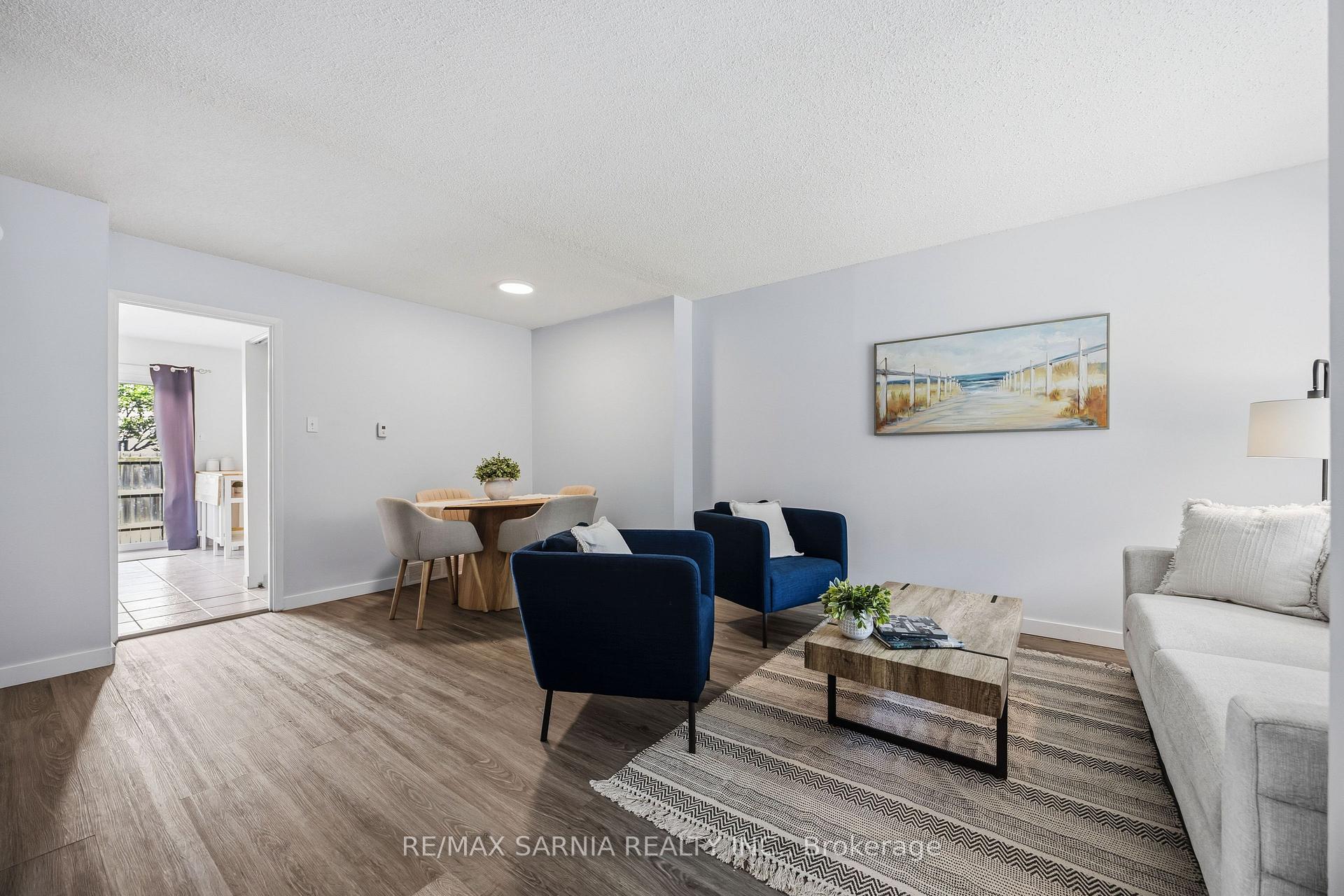 Photo 6 of Unit 5, 200 St Clair Boulevard, St. Clair — HOMEH