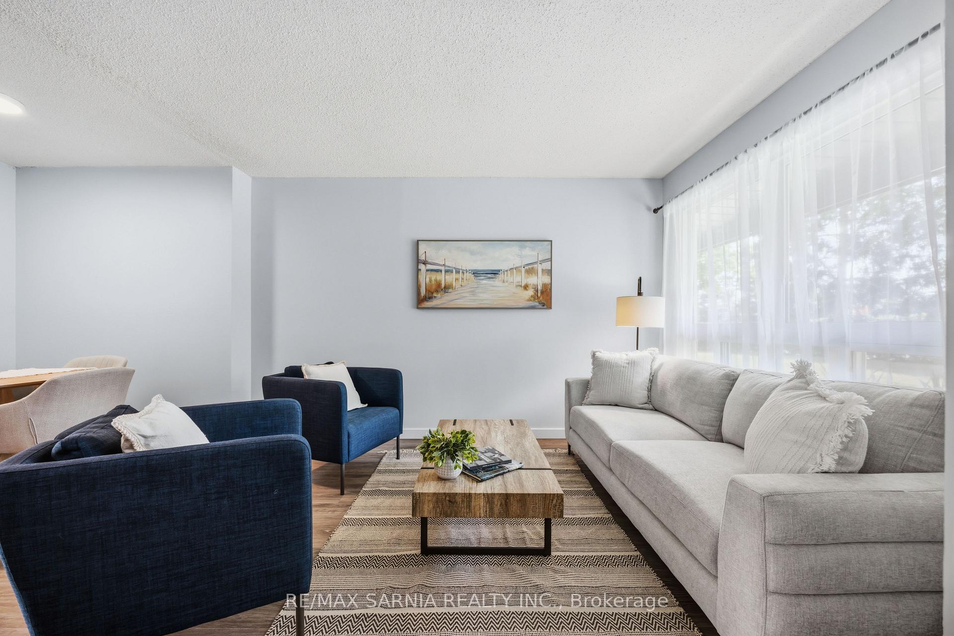 Photo 7 of Unit 5, 200 St Clair Boulevard, St. Clair — HOMEH