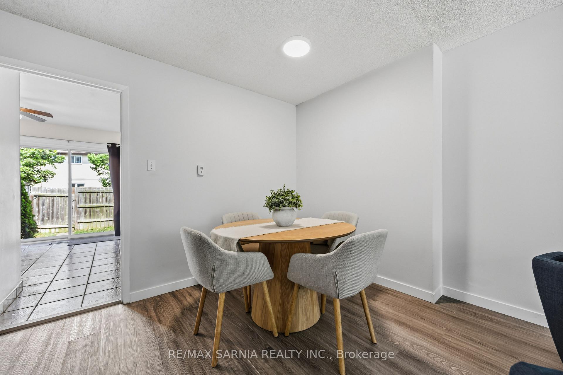 Photo 8 of Unit 5, 200 St Clair Boulevard, St. Clair — HOMEH
