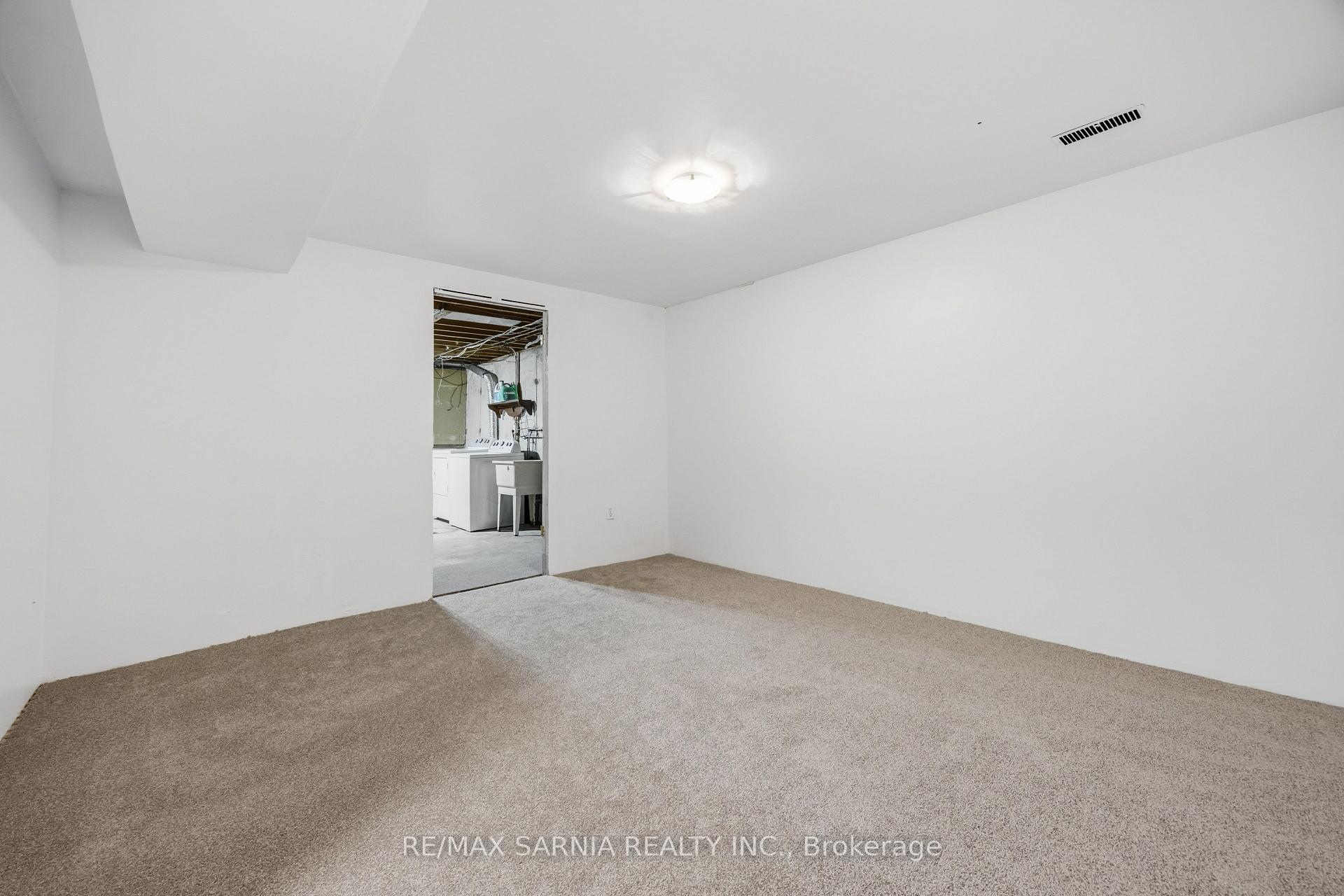 Photo 27 of Unit 5, 200 St Clair Boulevard, St. Clair — HOMEH