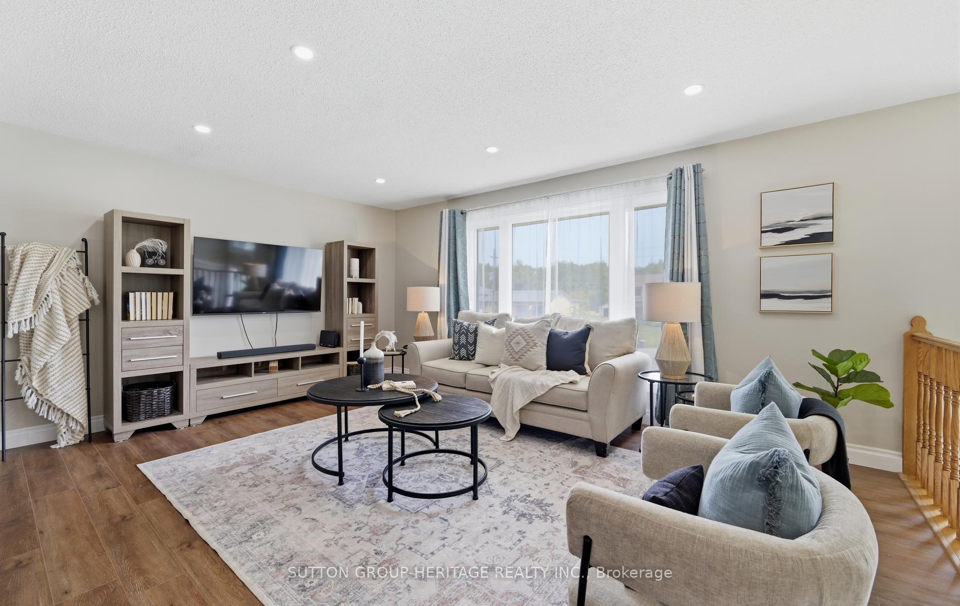 Photo 9 of 25 Manvers Drive, Kawartha Lakes, Janetville — HOMEH