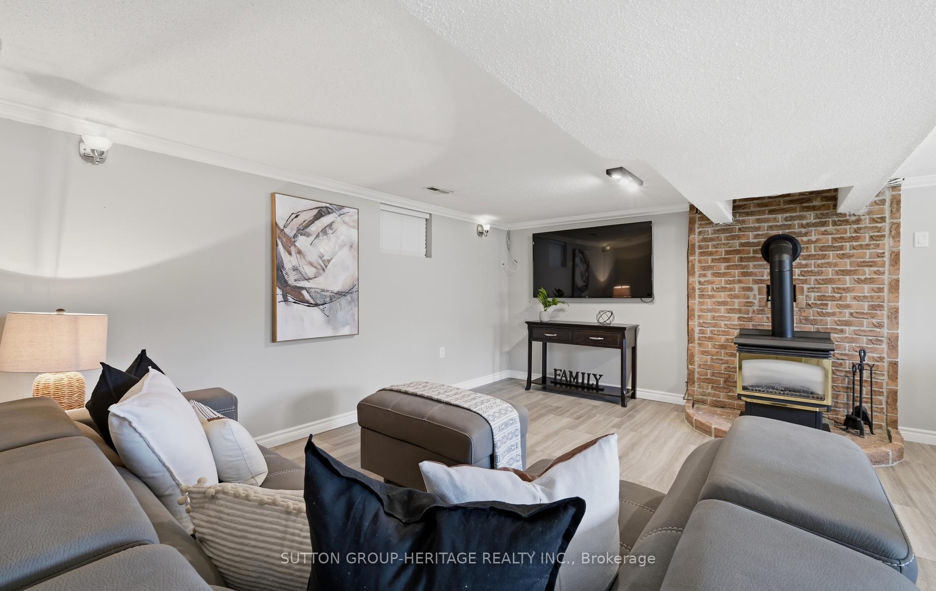 Photo 23 of 25 Manvers Drive, Kawartha Lakes, Janetville — HOMEH
