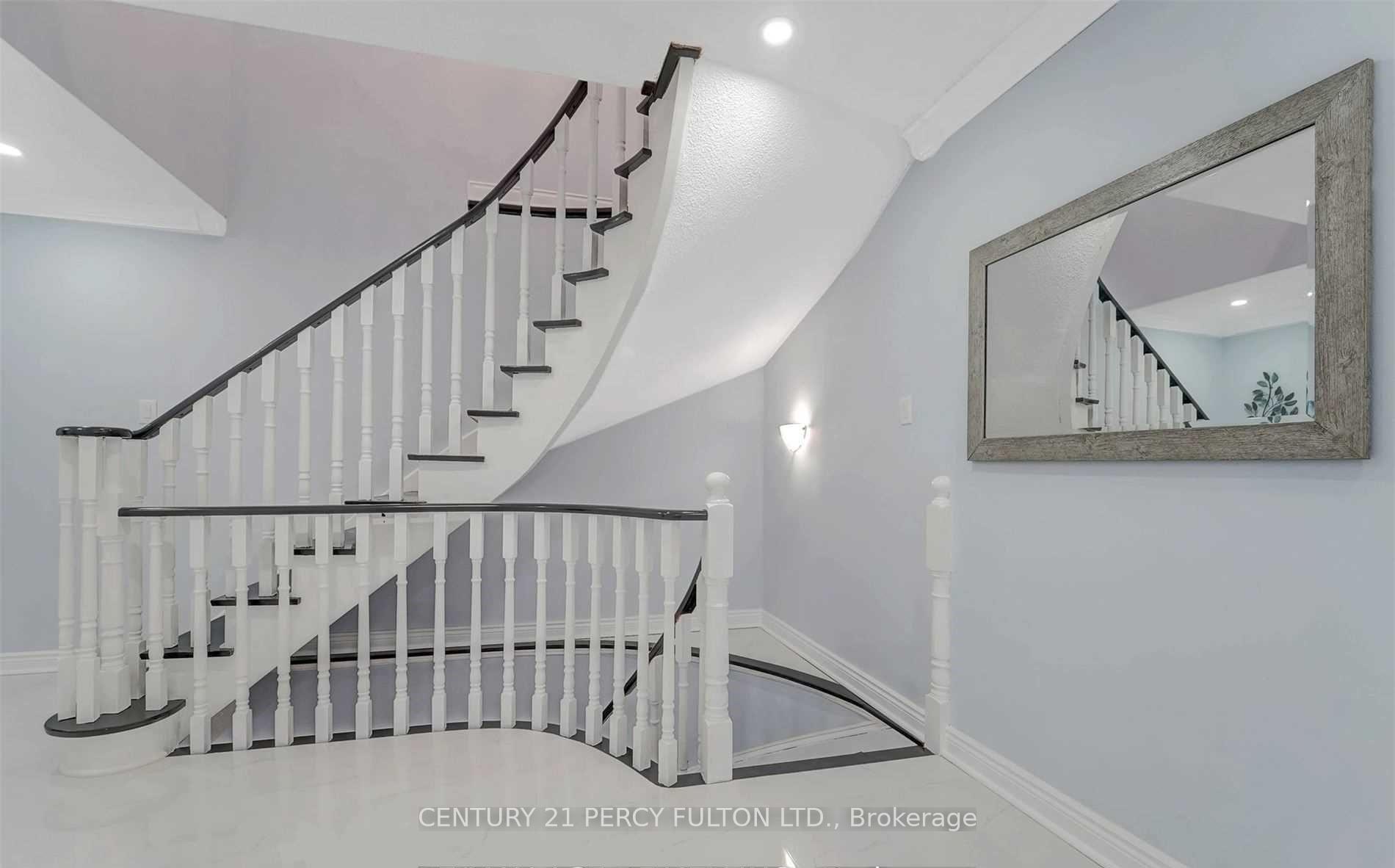 Photo 4 of 2034 Shay Drive, Pickering, Brock Ridge — HOMEH
