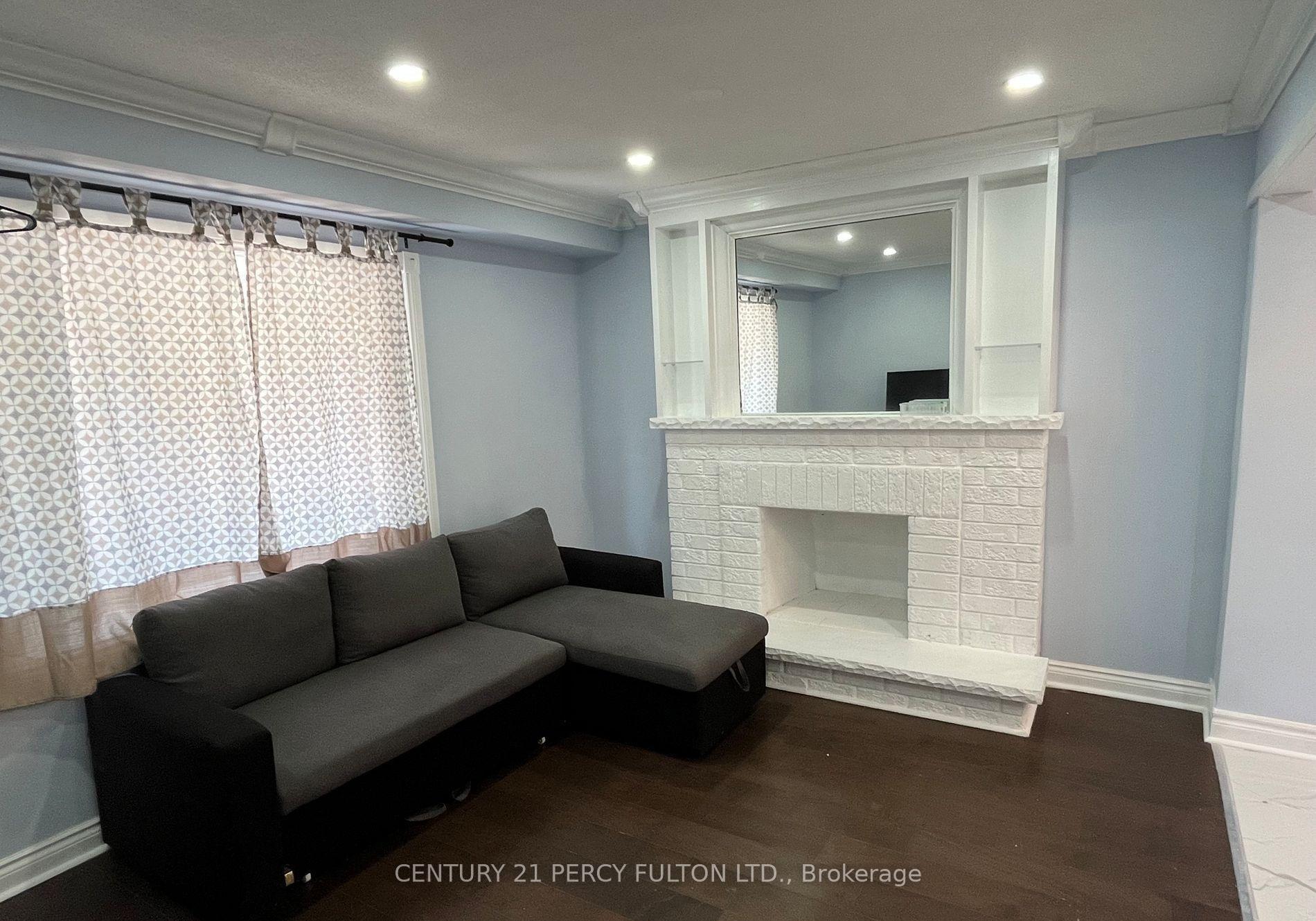 Photo 5 of 2034 Shay Drive, Pickering, Brock Ridge — HOMEH
