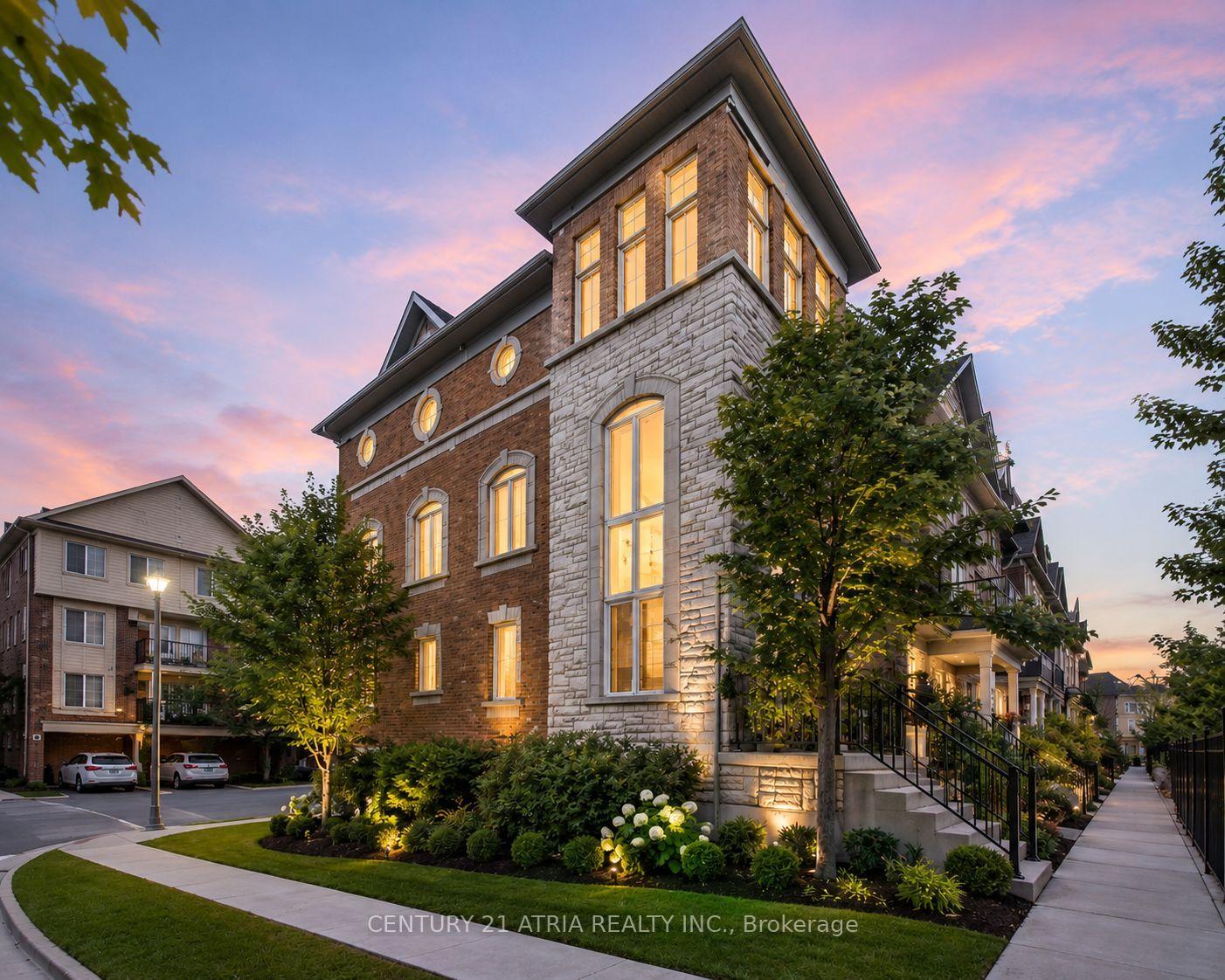 Front of 92 Louisbourg Way