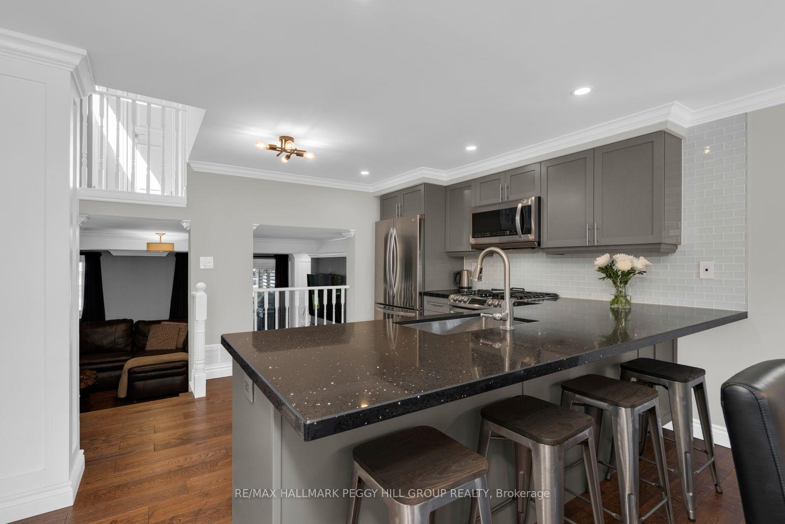 Photo 2 of 105 Columbia Road, Barrie, Holly — HOMEH