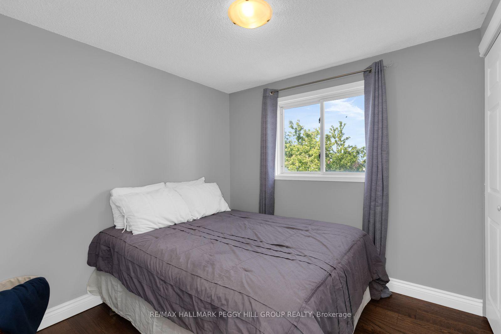 Photo 9 of 105 Columbia Road, Barrie, Holly — HOMEH