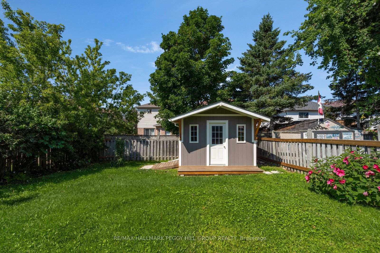 Photo 14 of 105 Columbia Road, Barrie, Holly — HOMEH